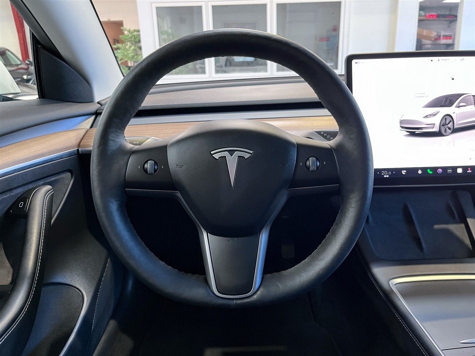Tesla Model 3 Standard Range, 283hk, 2023