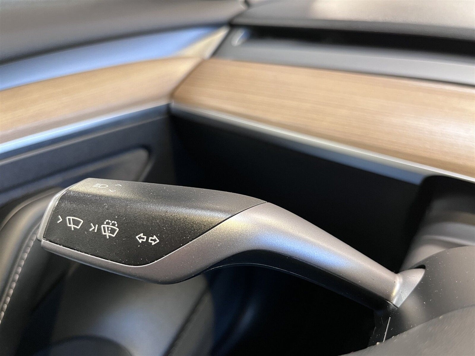Tesla Model 3 Standard Range, 283hk, 2023