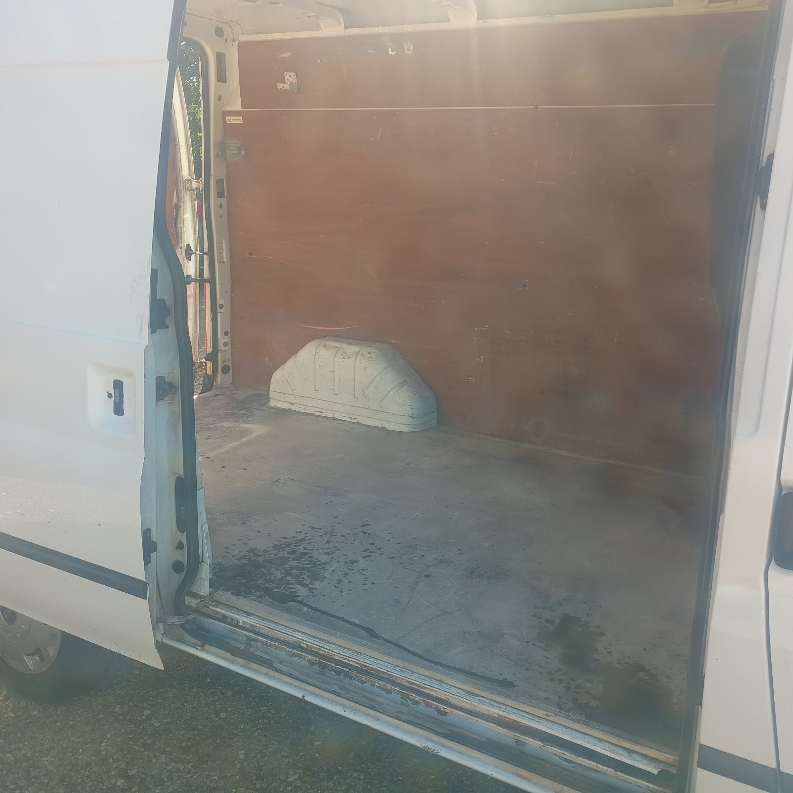 Ford Transit T300 2.2 TDCi Manual, 6-trins, 125ps, 2012