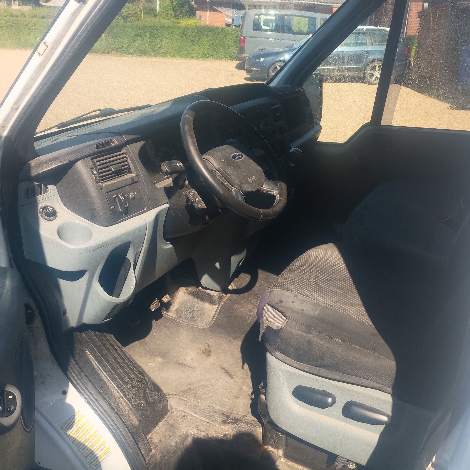 Ford Transit T300 2.2 TDCi Manual, 6-trins, 125ps, 2012