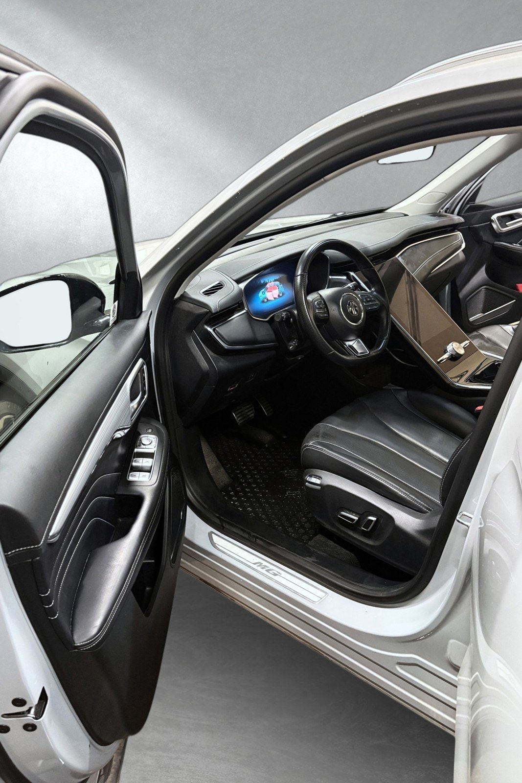 MG Marvel R Automatic, 180hp, 2022