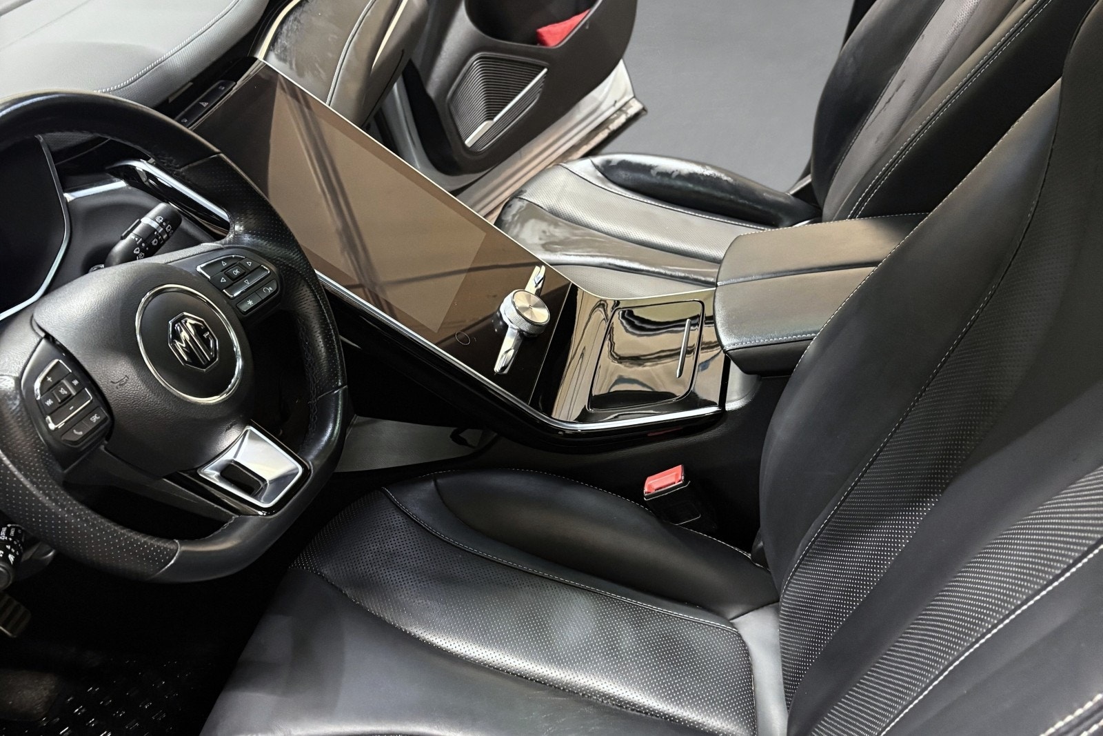 MG Marvel R Automatic, 180hp, 2022