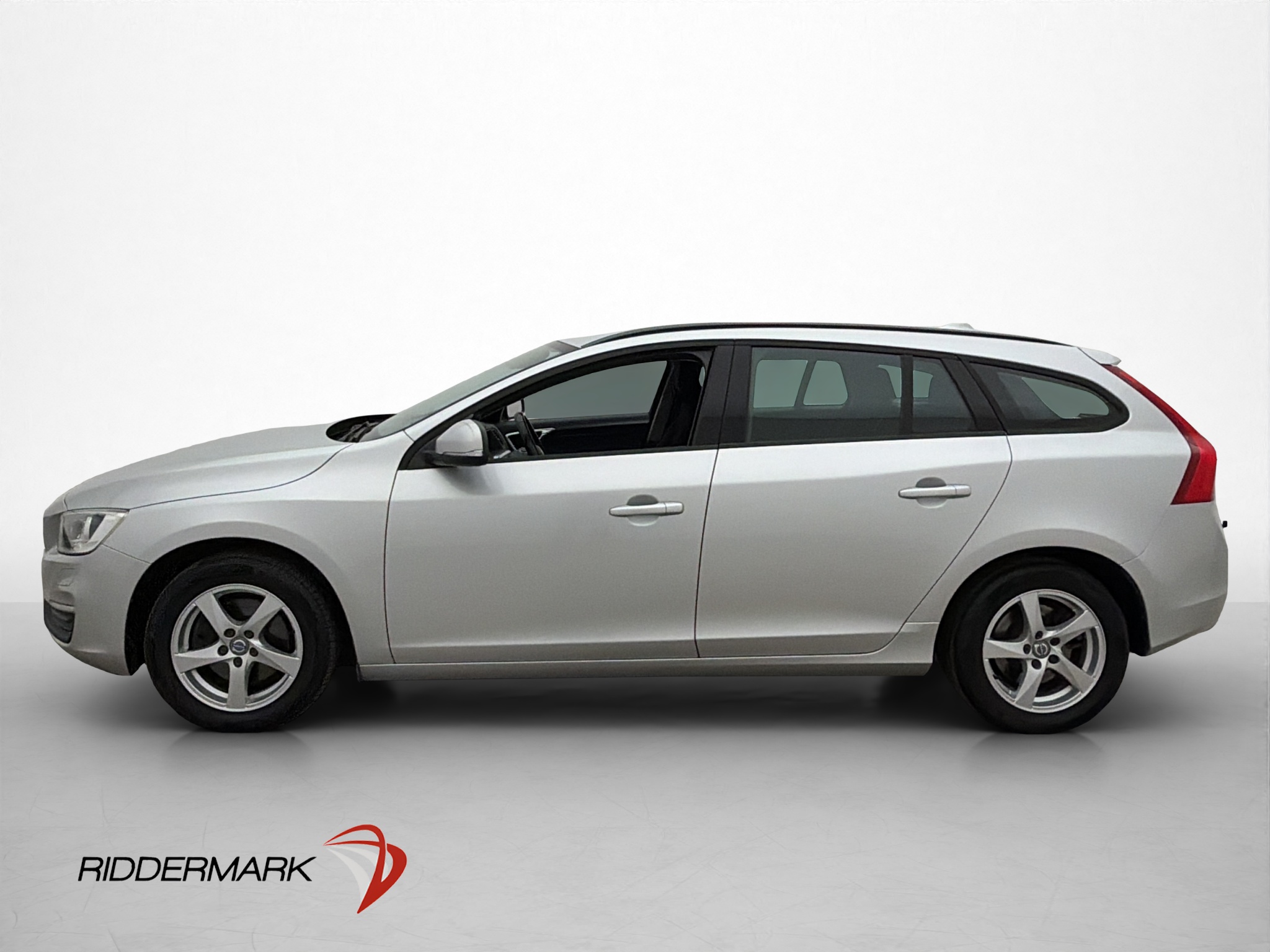 Volvo V60 T3 Manual, 152hp, 2017