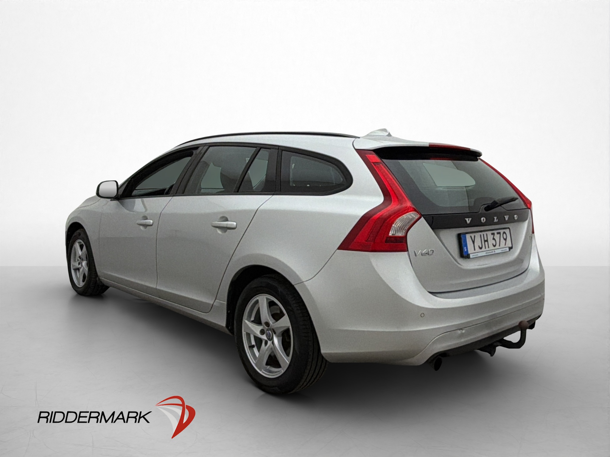 Volvo V60 T3 Manual, 152hp, 2017