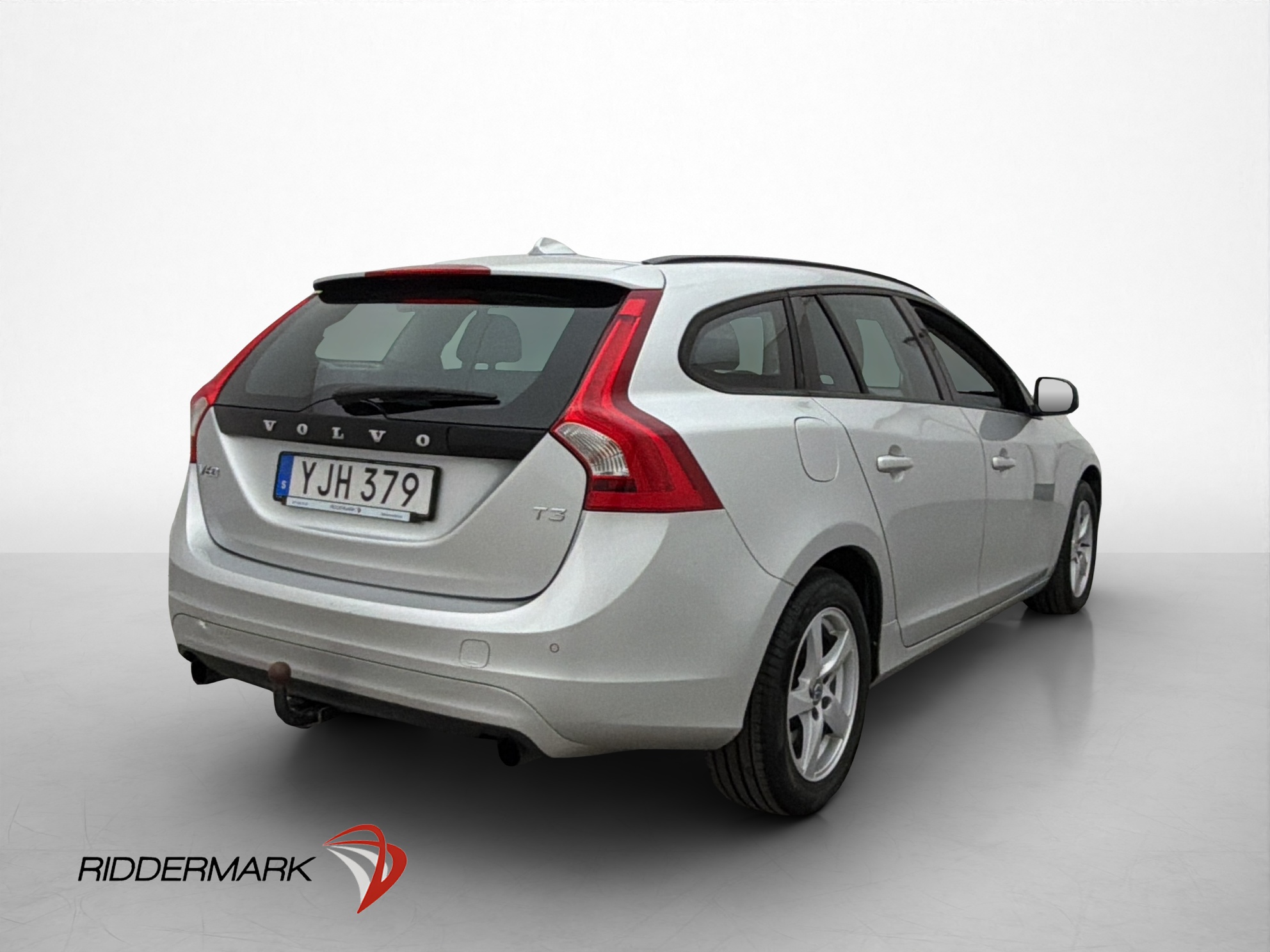 Volvo V60 T3 Manual, 152hp, 2017