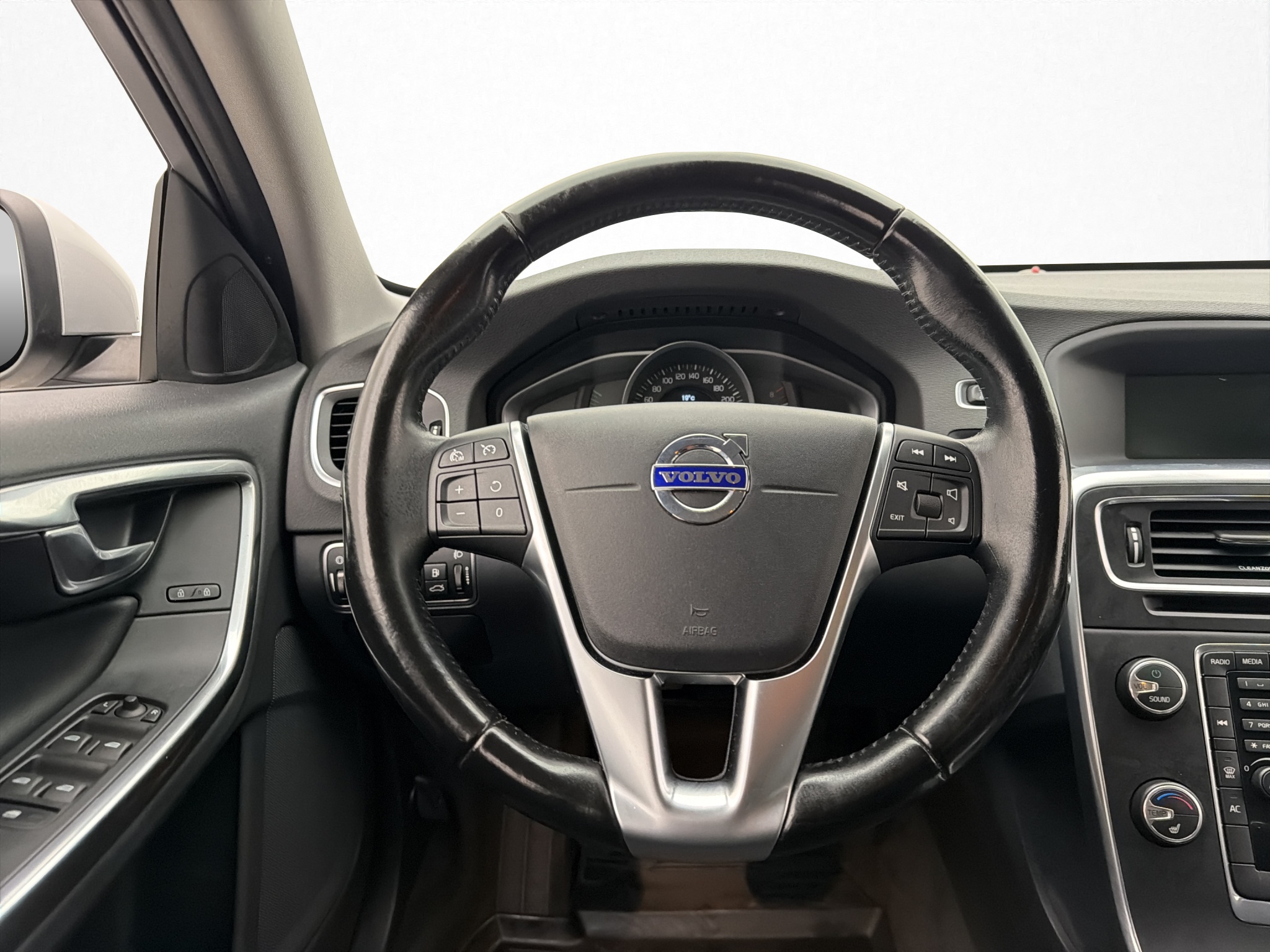 Volvo V60 T3 Manual, 152hp, 2017