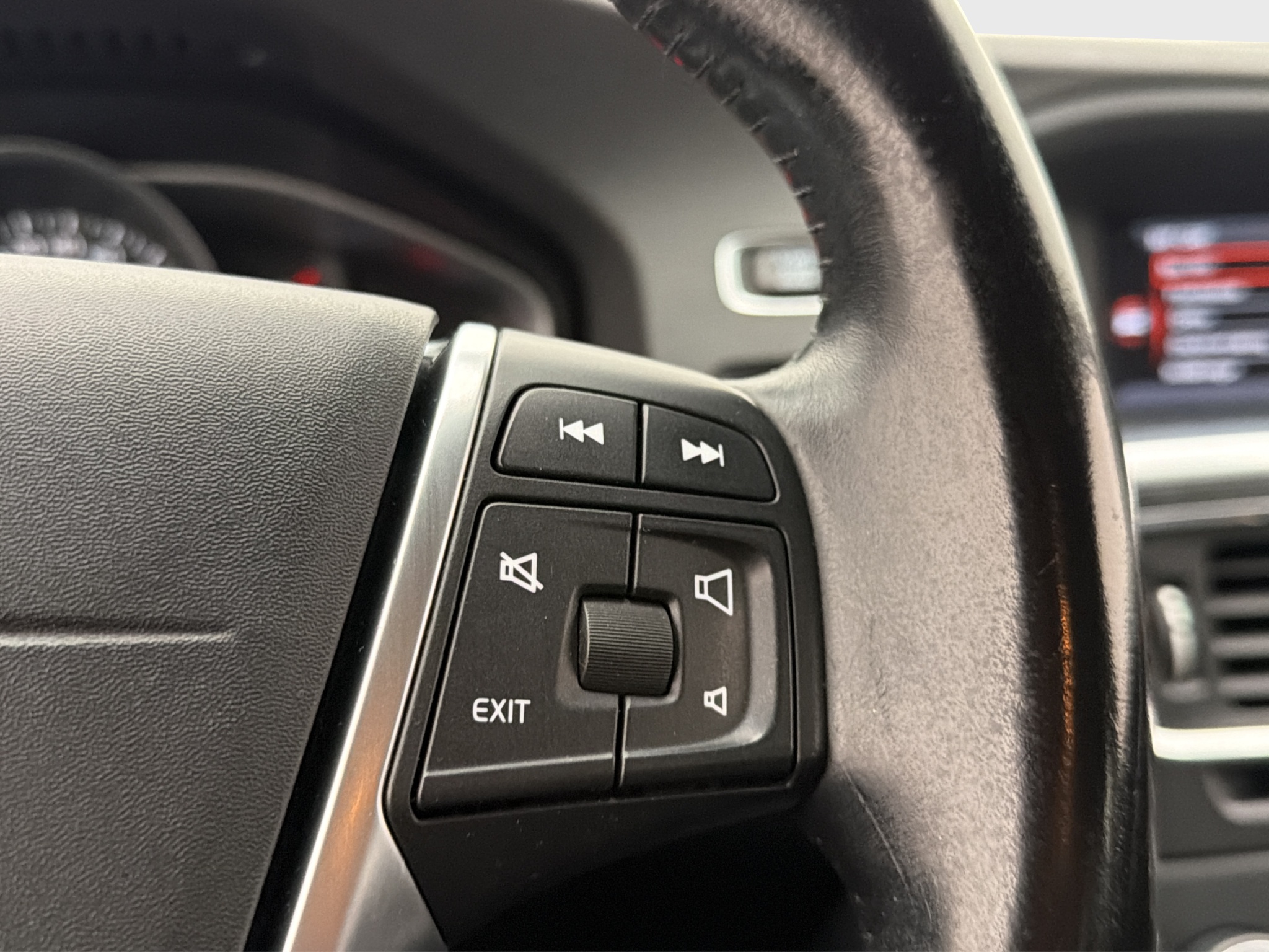 Volvo V60 T3 Manual, 152hp, 2017