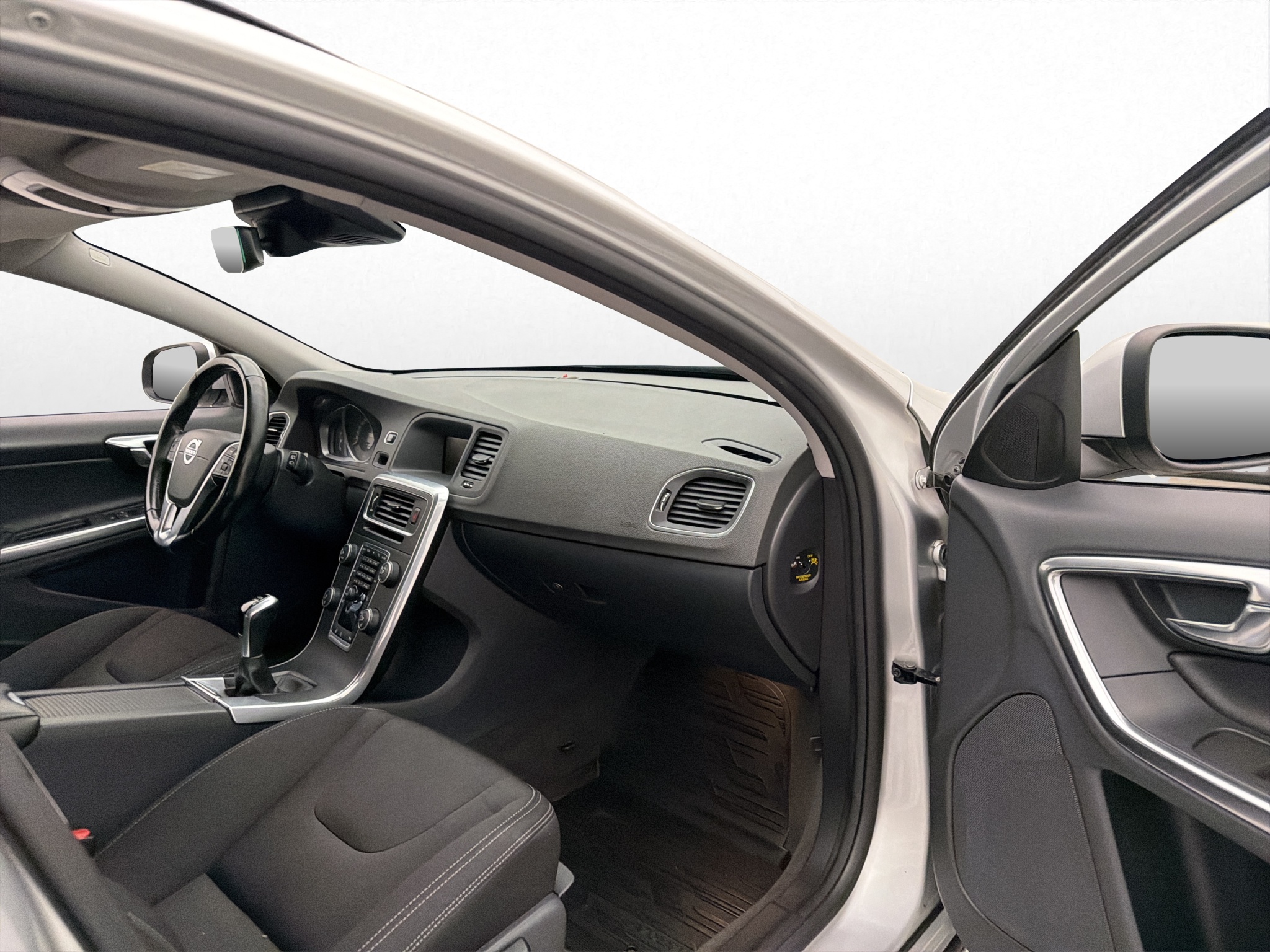 Volvo V60 T3 Manual, 152hp, 2017