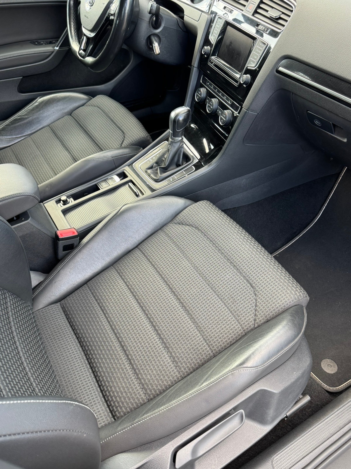 Volkswagen Golf Variant 2.0 TDI DPF BMT DSG Sequential, 150hp, 2014