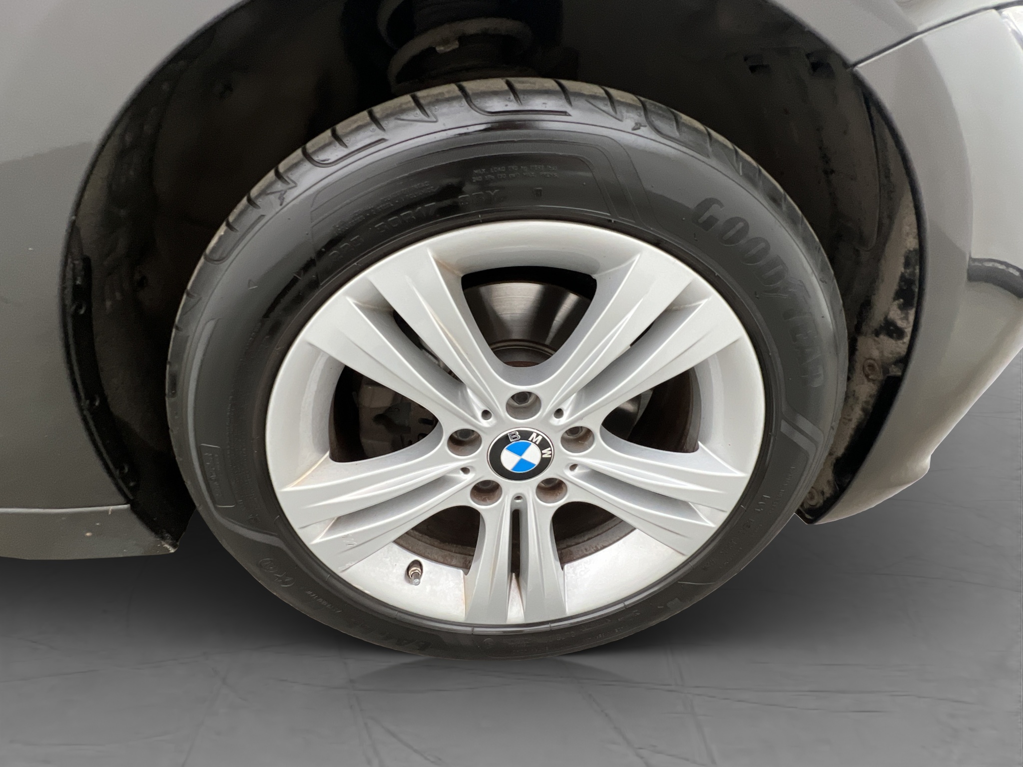 BMW 330e Sedan Steptronic, 252hp, 2016