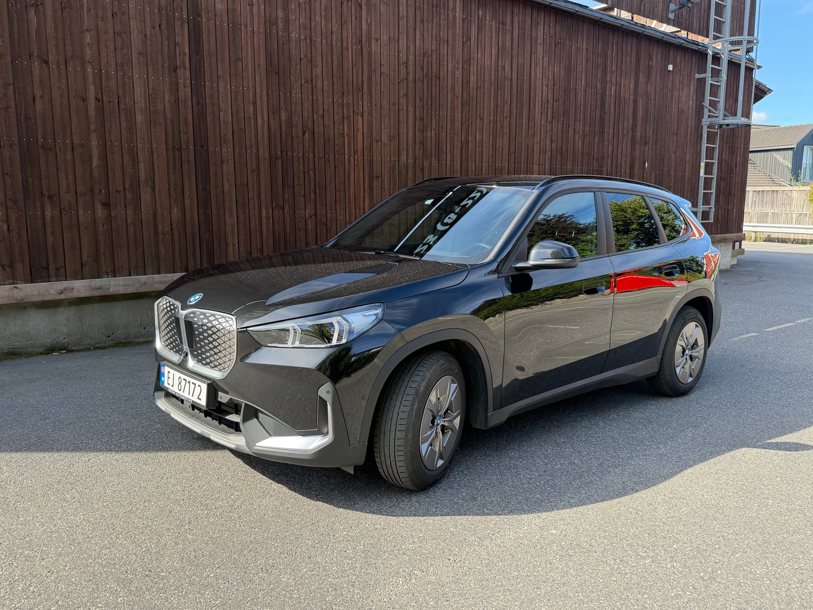 BMW iX1 eDrive20, 204ps, 2024