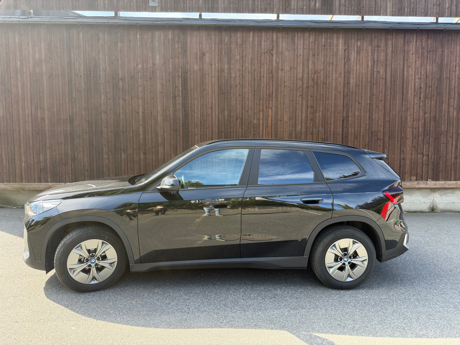 BMW iX1 eDrive20, 204ps, 2024