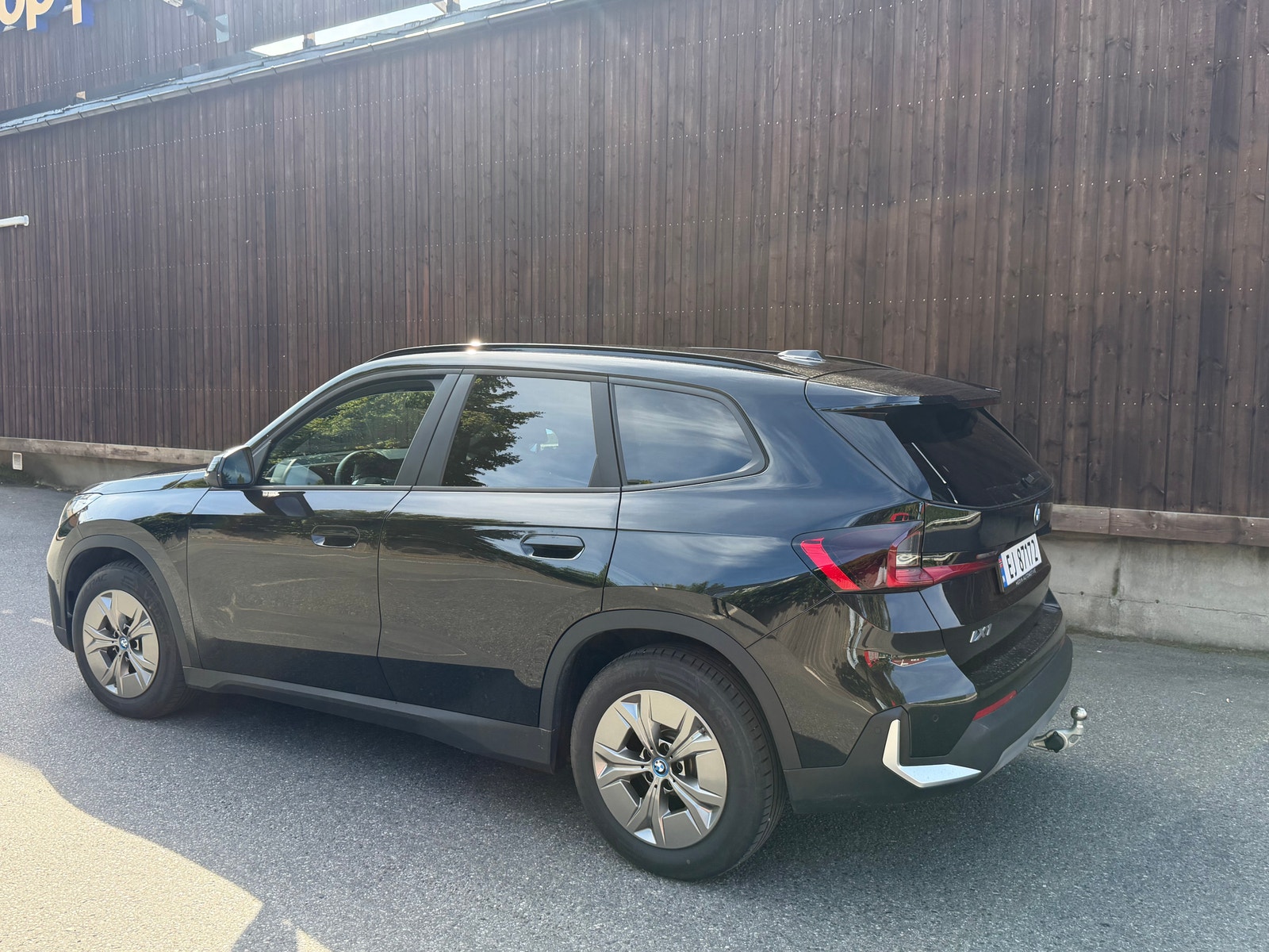BMW iX1 eDrive20, 204ps, 2024