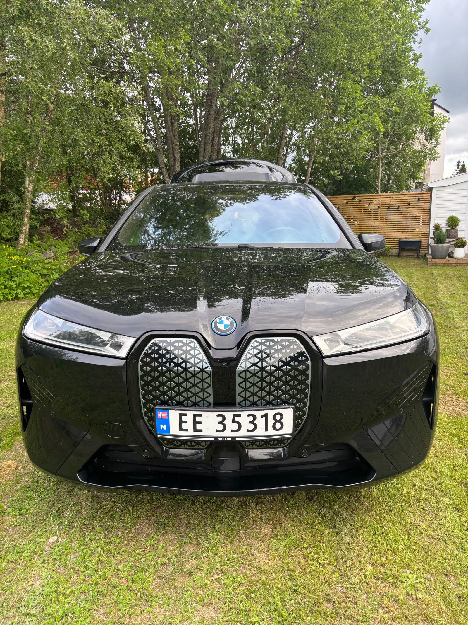 BMW iX xDrive40, 326ps, 2023