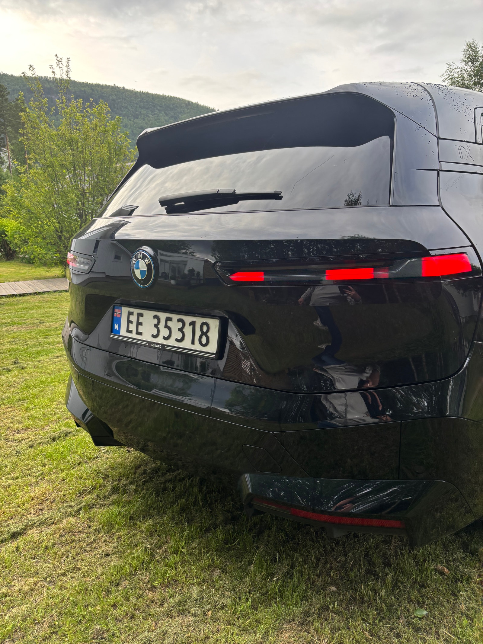 BMW iX xDrive40, 326ps, 2023