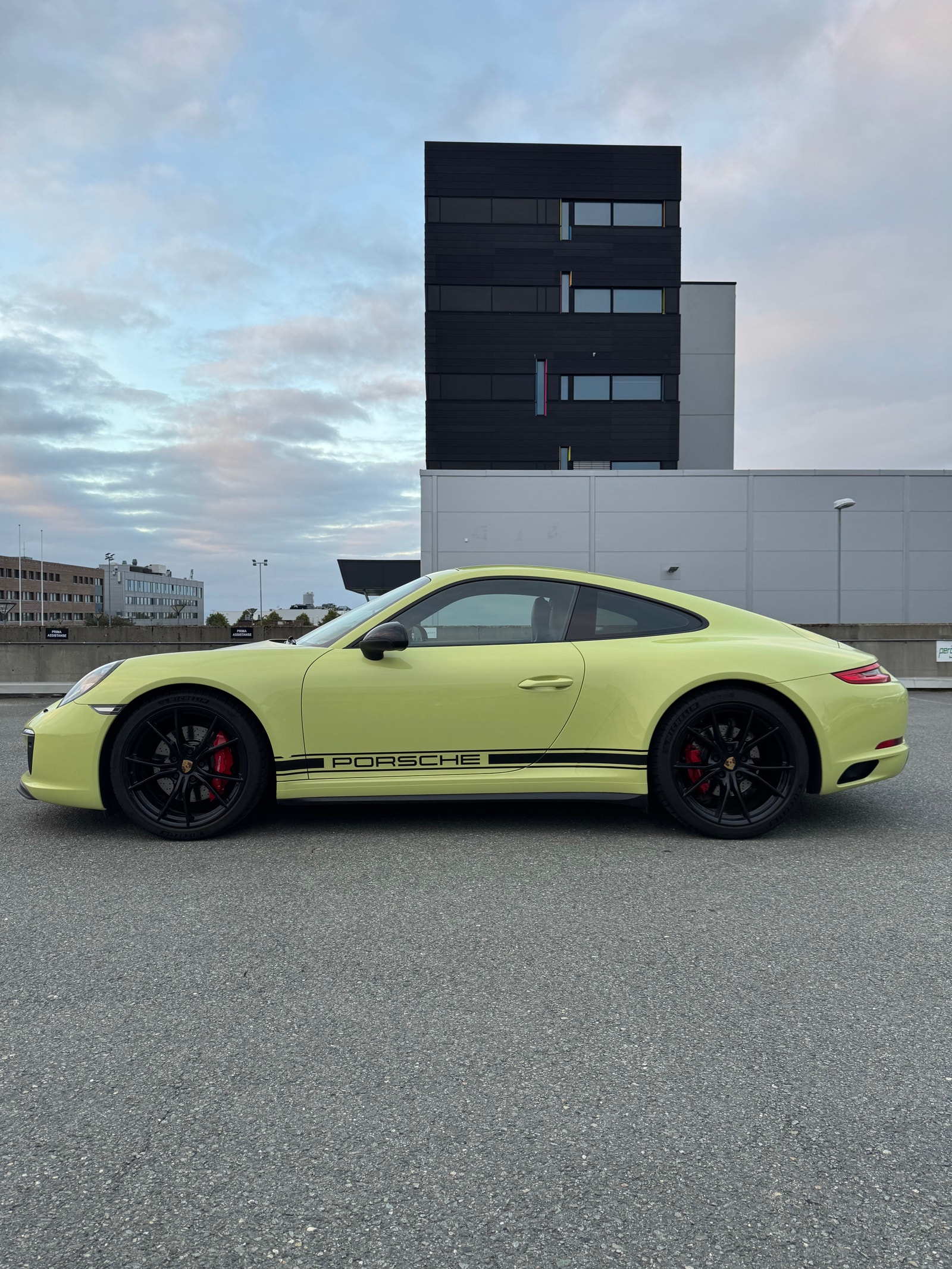 Porsche 911 Carrera 4S PDK, 7-trins, 420ps, 2017