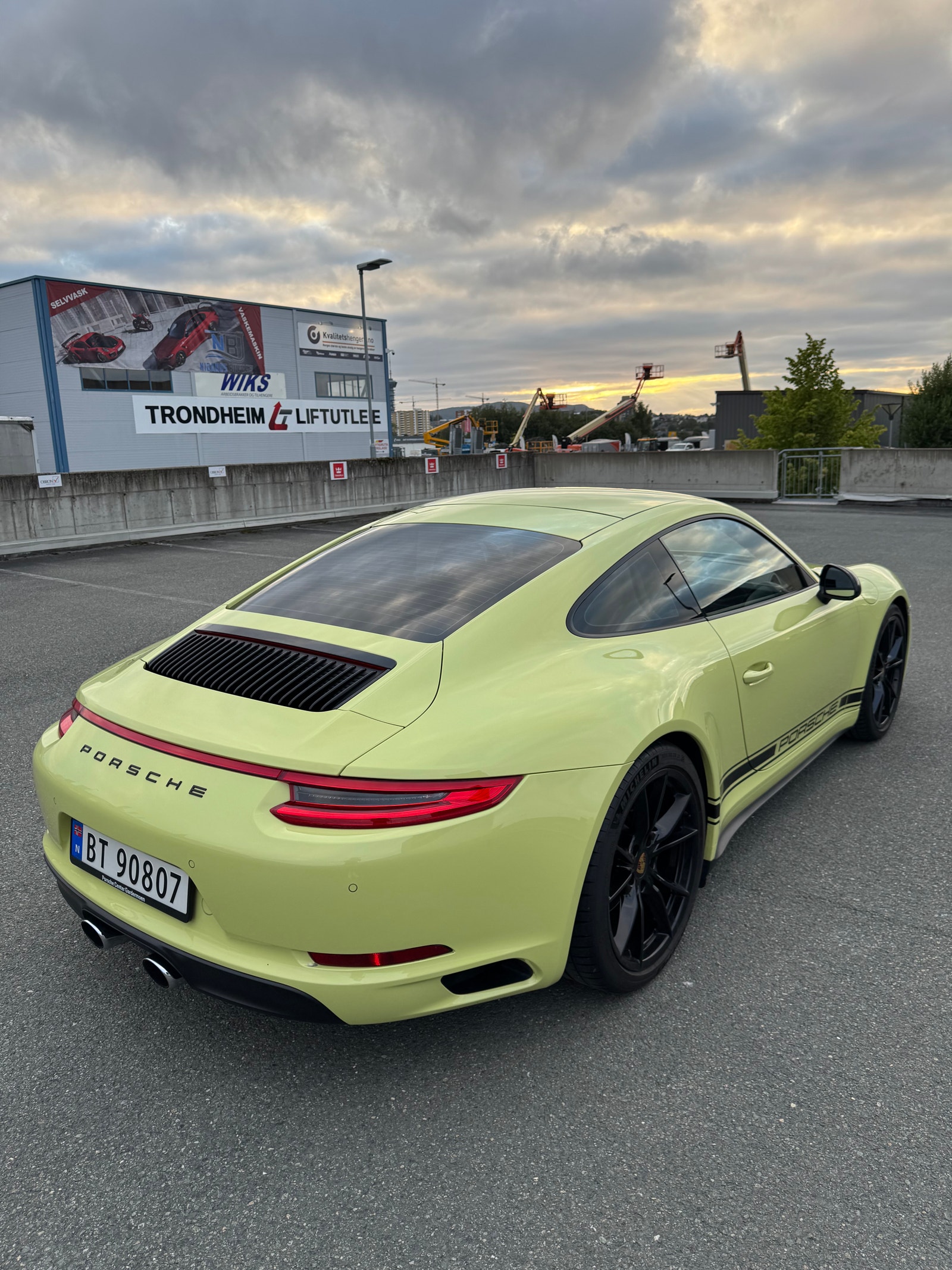 Porsche 911 Carrera 4S PDK, 7-trins, 420ps, 2017