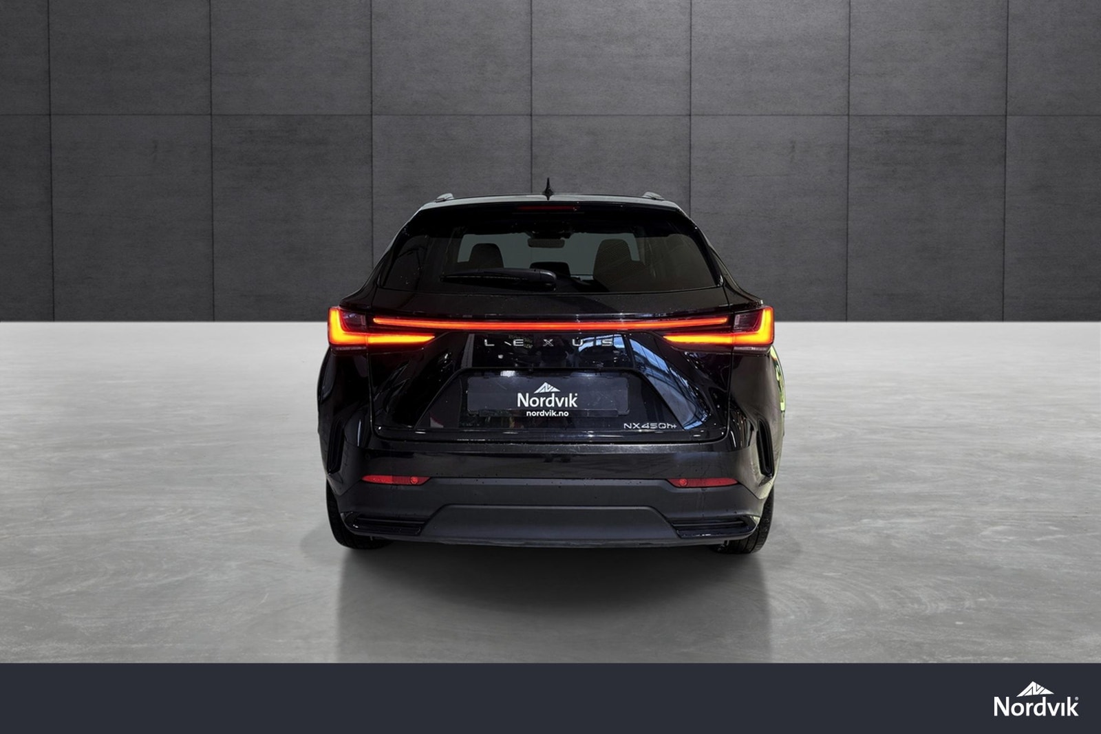 Lexus NX 450h+ E-CVT, 309hp, 2024