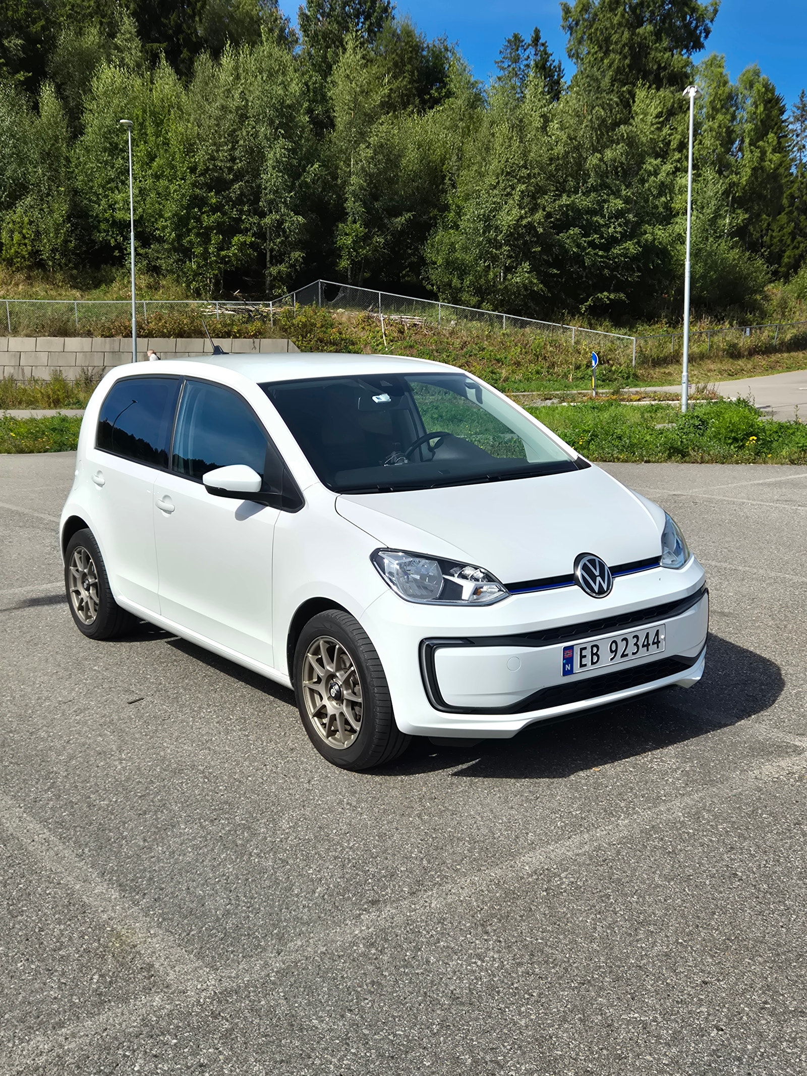 Volkswagen e-up!, 83ps, 2021