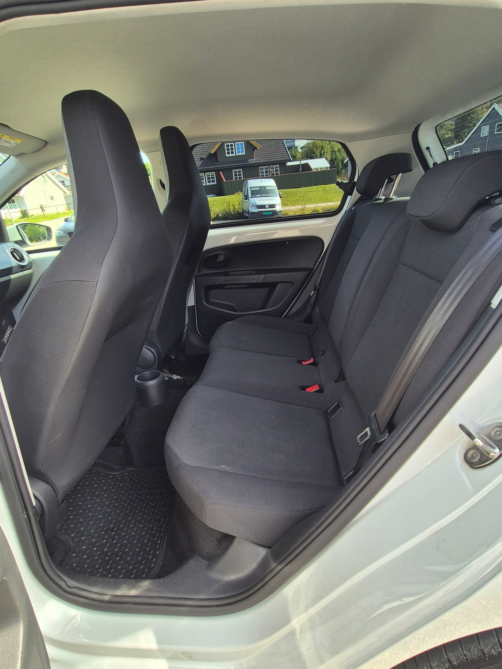 Volkswagen e-up!, 83ps, 2021