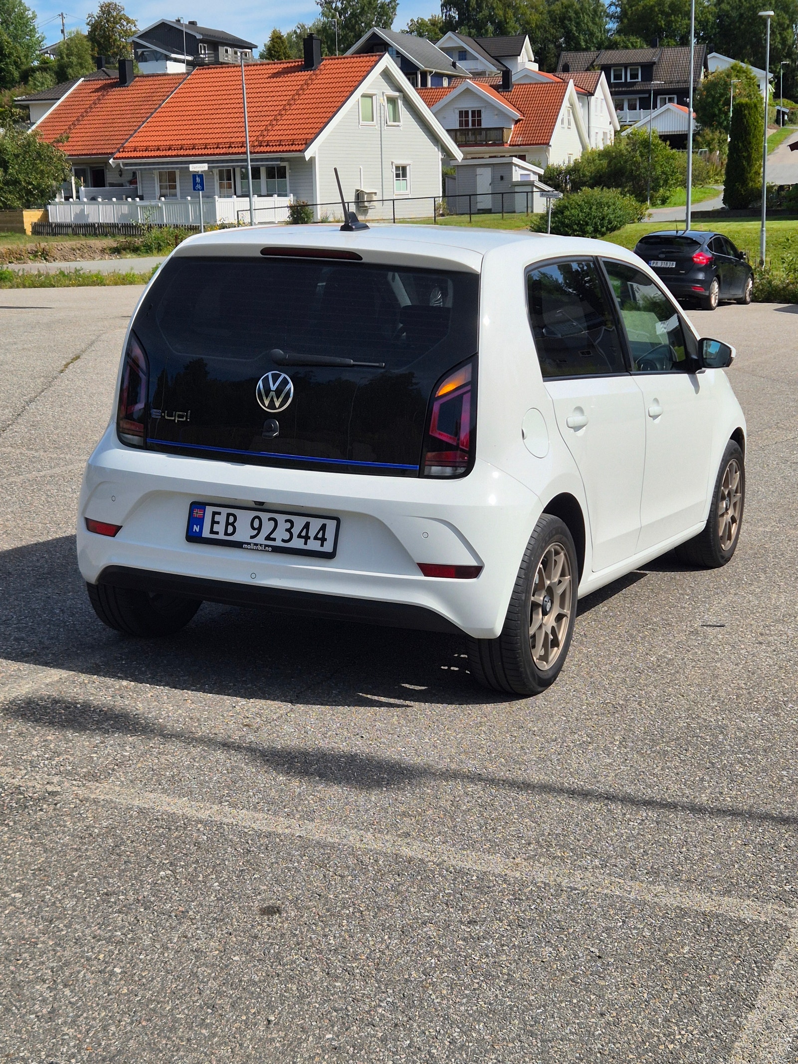 Volkswagen e-up!, 83ps, 2021