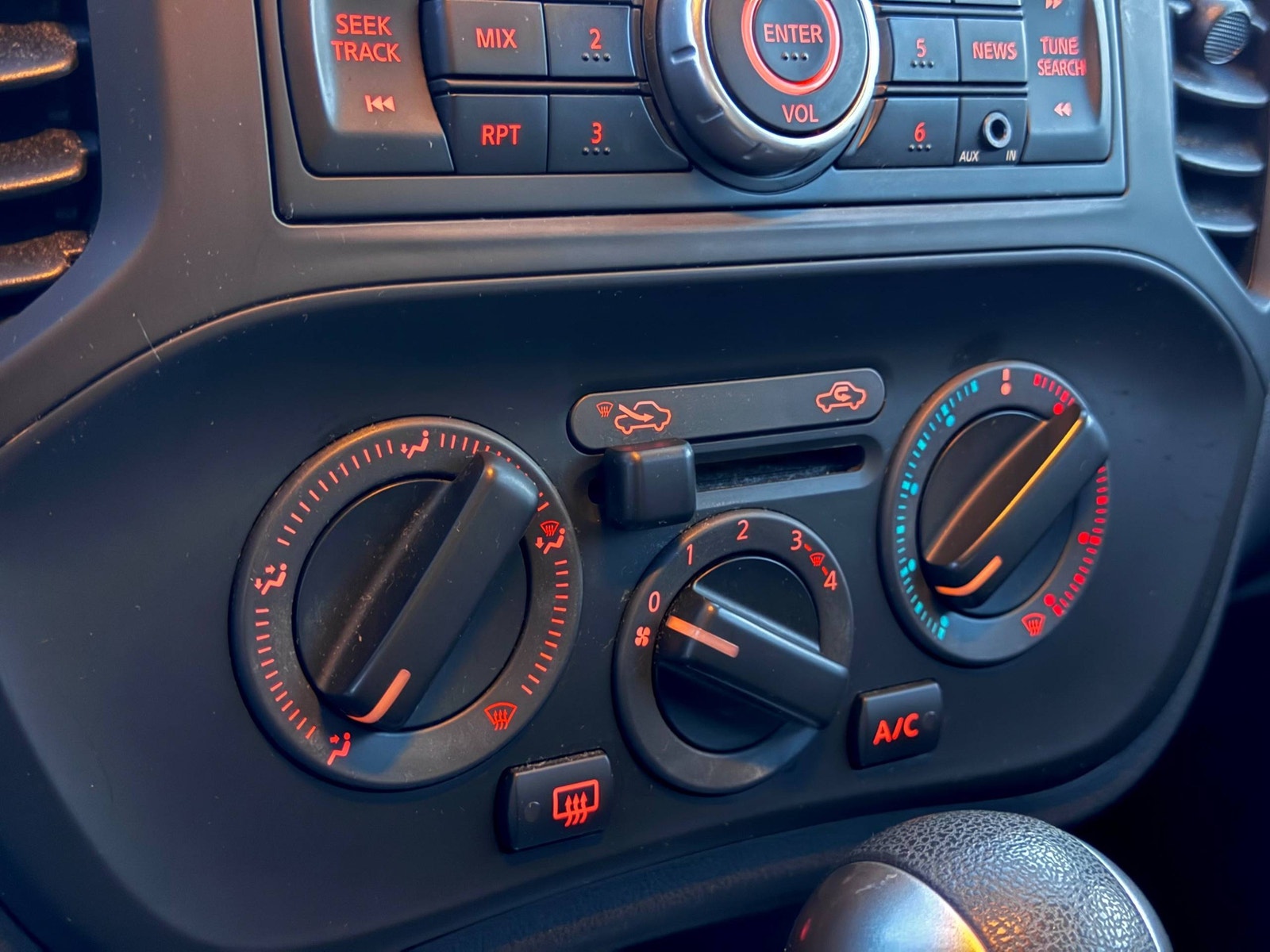 Nissan Juke 1.6 XTRONIC-CVT, 117ps, 2013