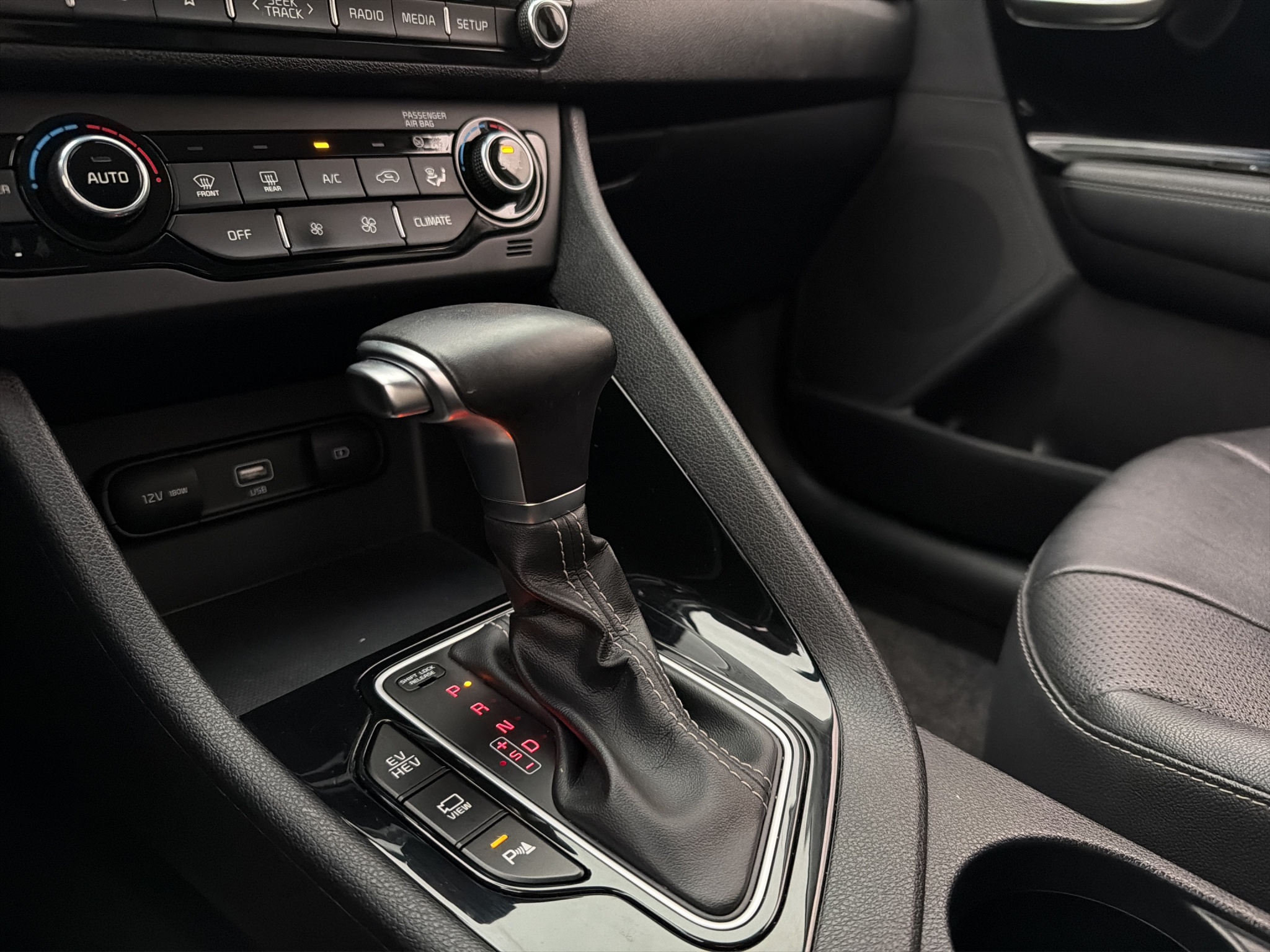 Kia Niro P-HEV DCT, 141hp, 2021