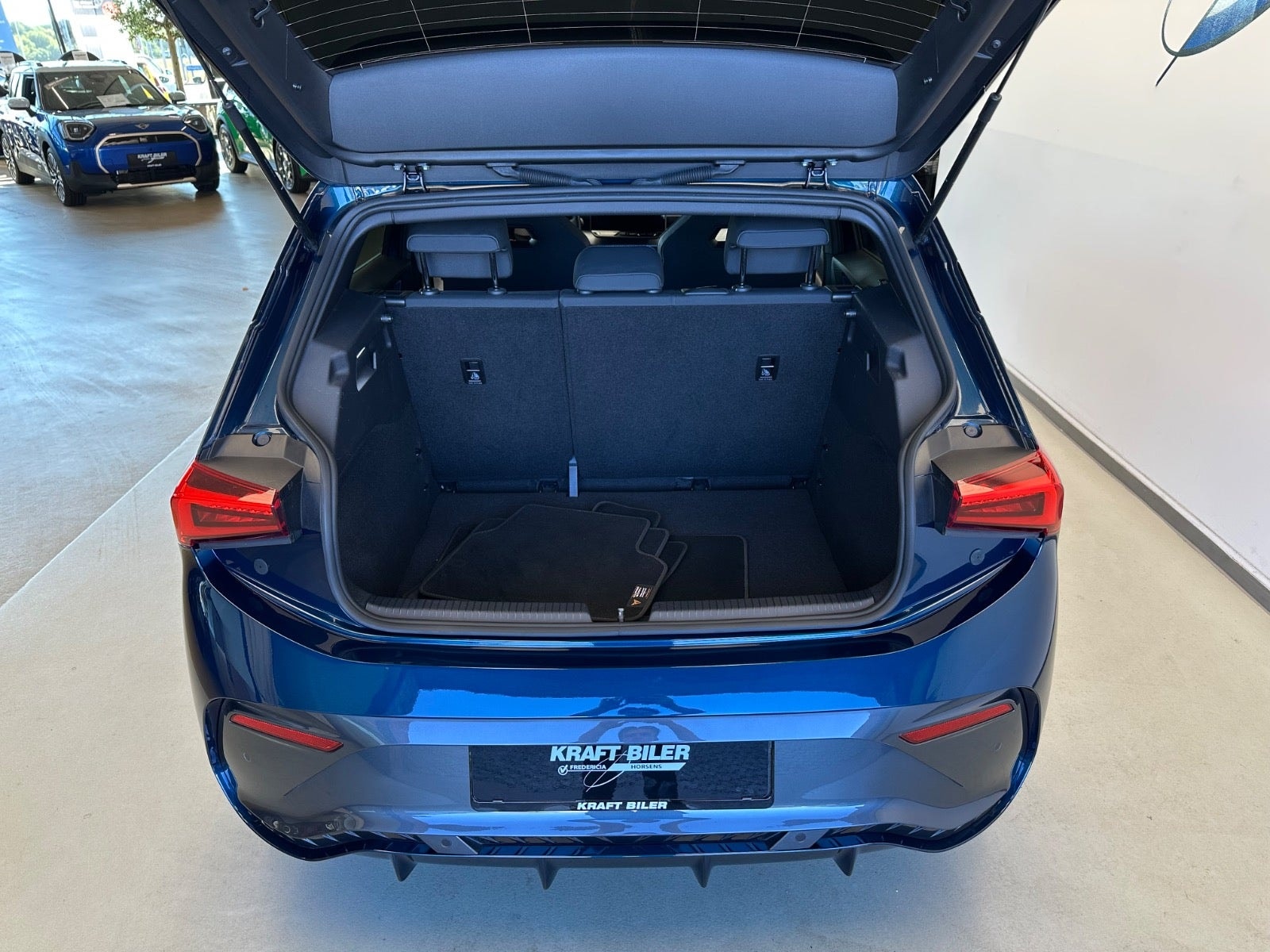 CUPRA Born e-boost 77, 231ps, 2025