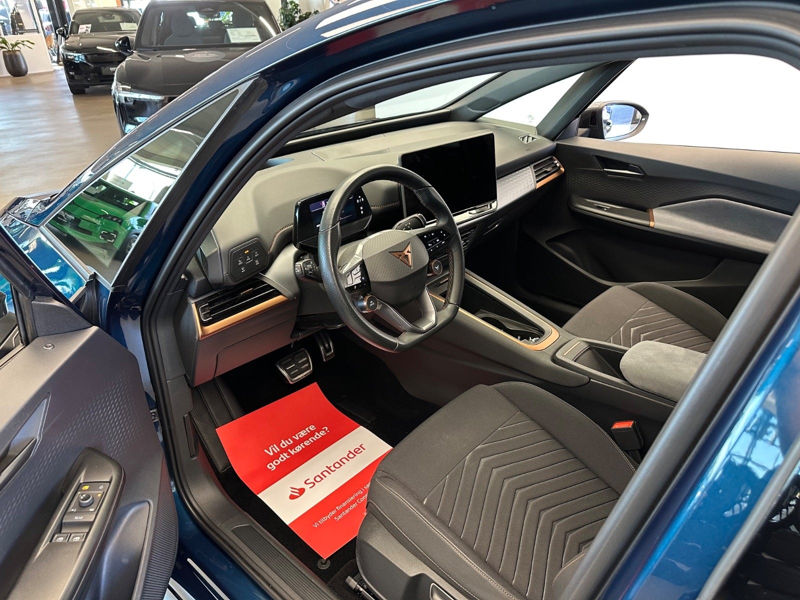 CUPRA Born e-boost 77, 231ps, 2025
