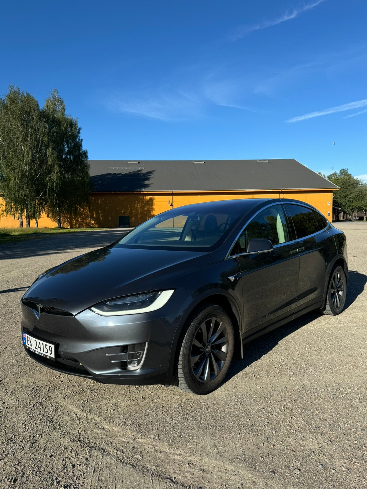 Tesla Model X 90D, 423hp, 2016