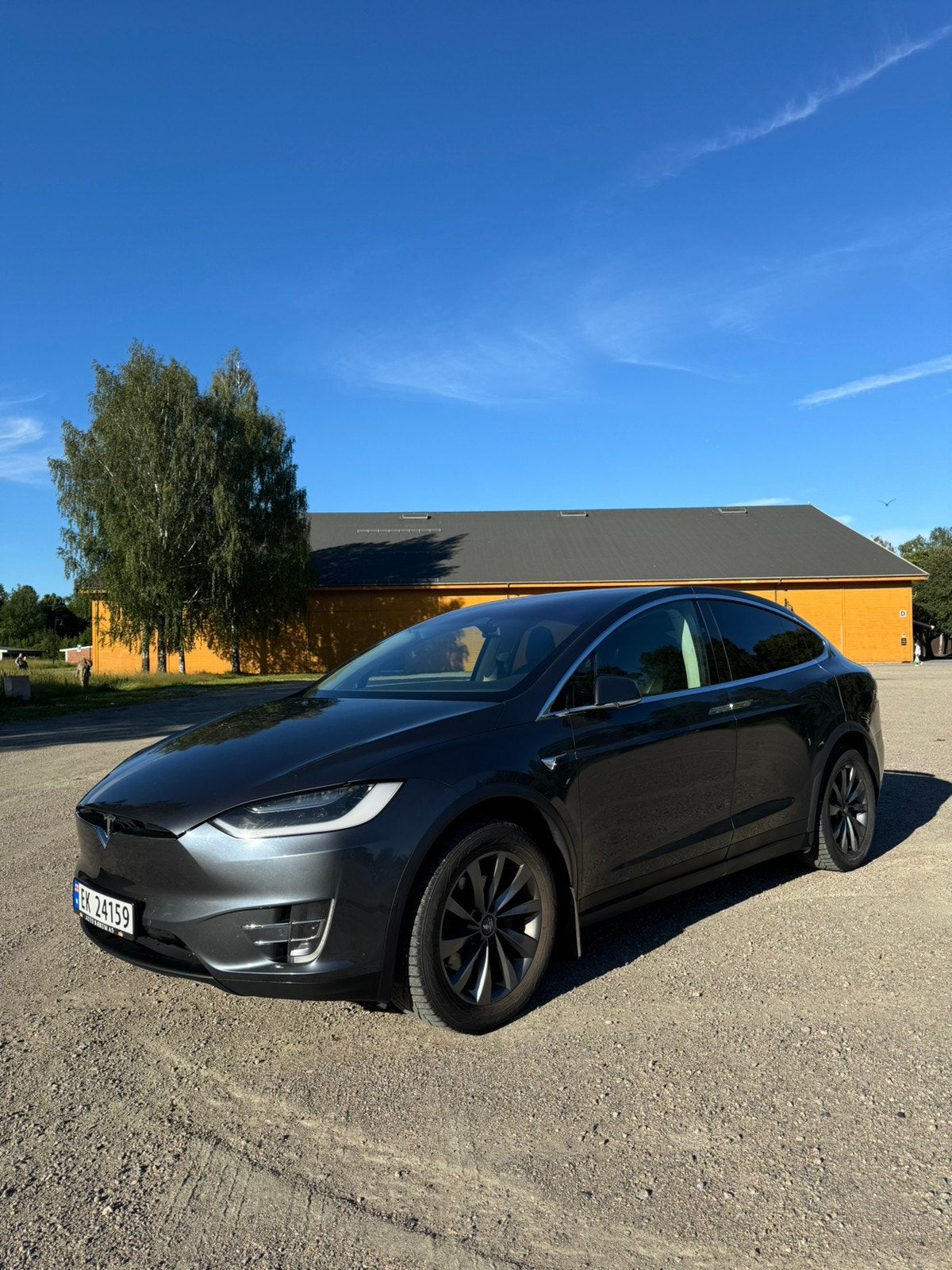 Tesla Model X 90D, 423hp, 2016