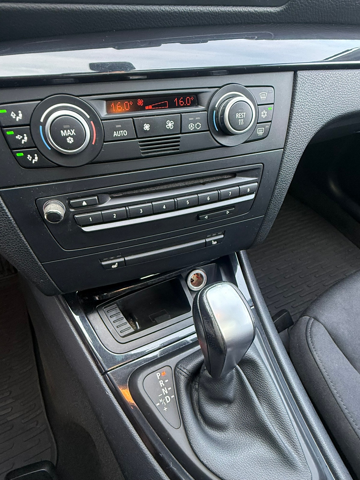 BMW 118d 5-door Steptronic, 6-trins, 143ps, 2007