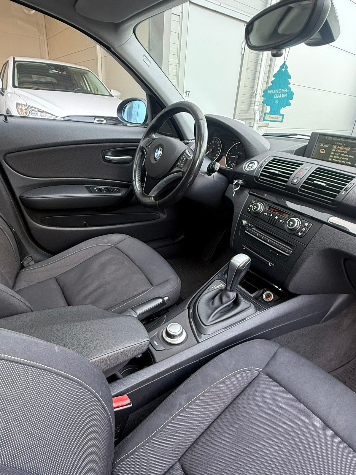 BMW 118d 5-door Steptronic, 6-trins, 143ps, 2007