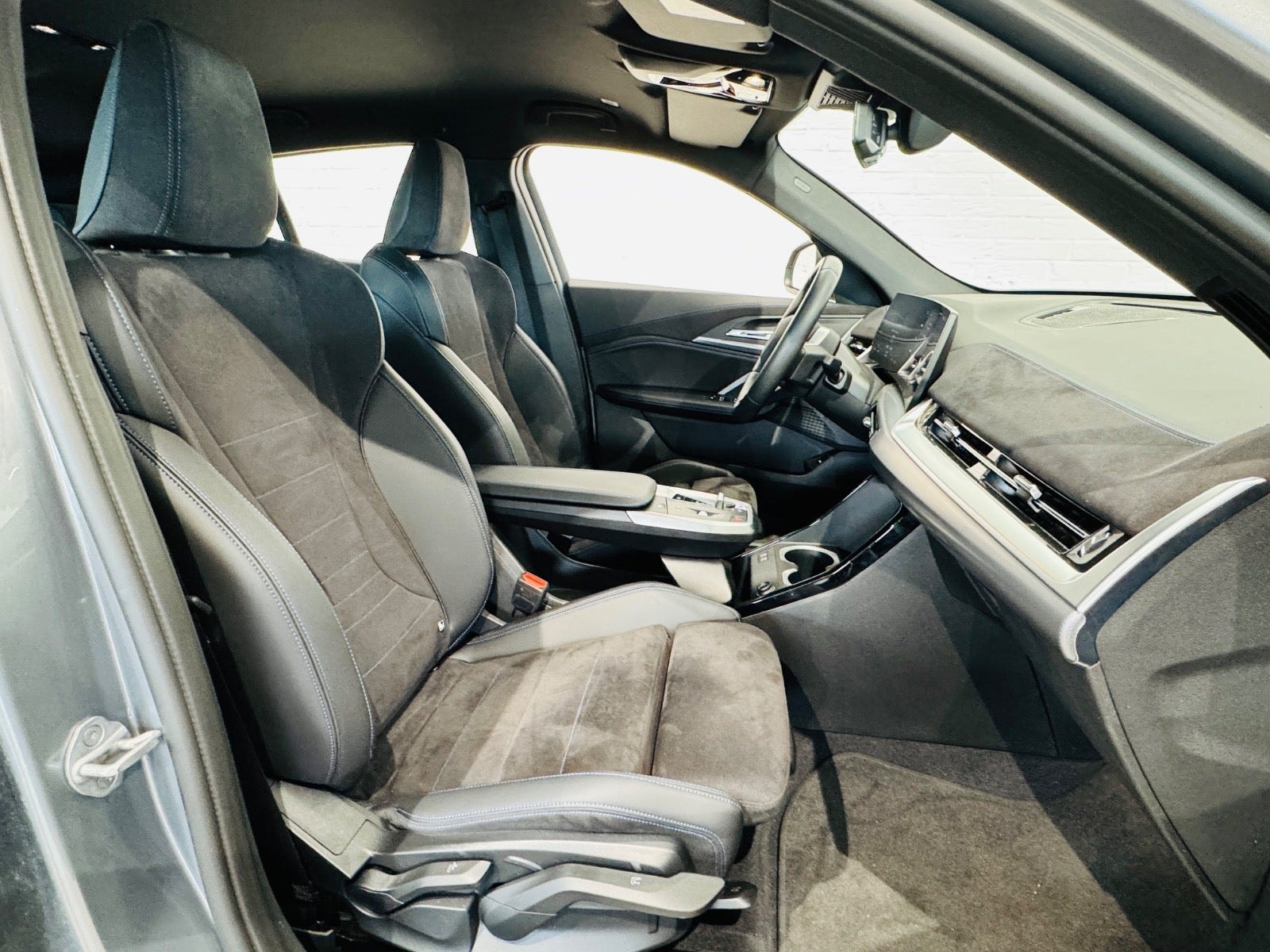 BMW iX2 eDrive20, 204ps, 2025