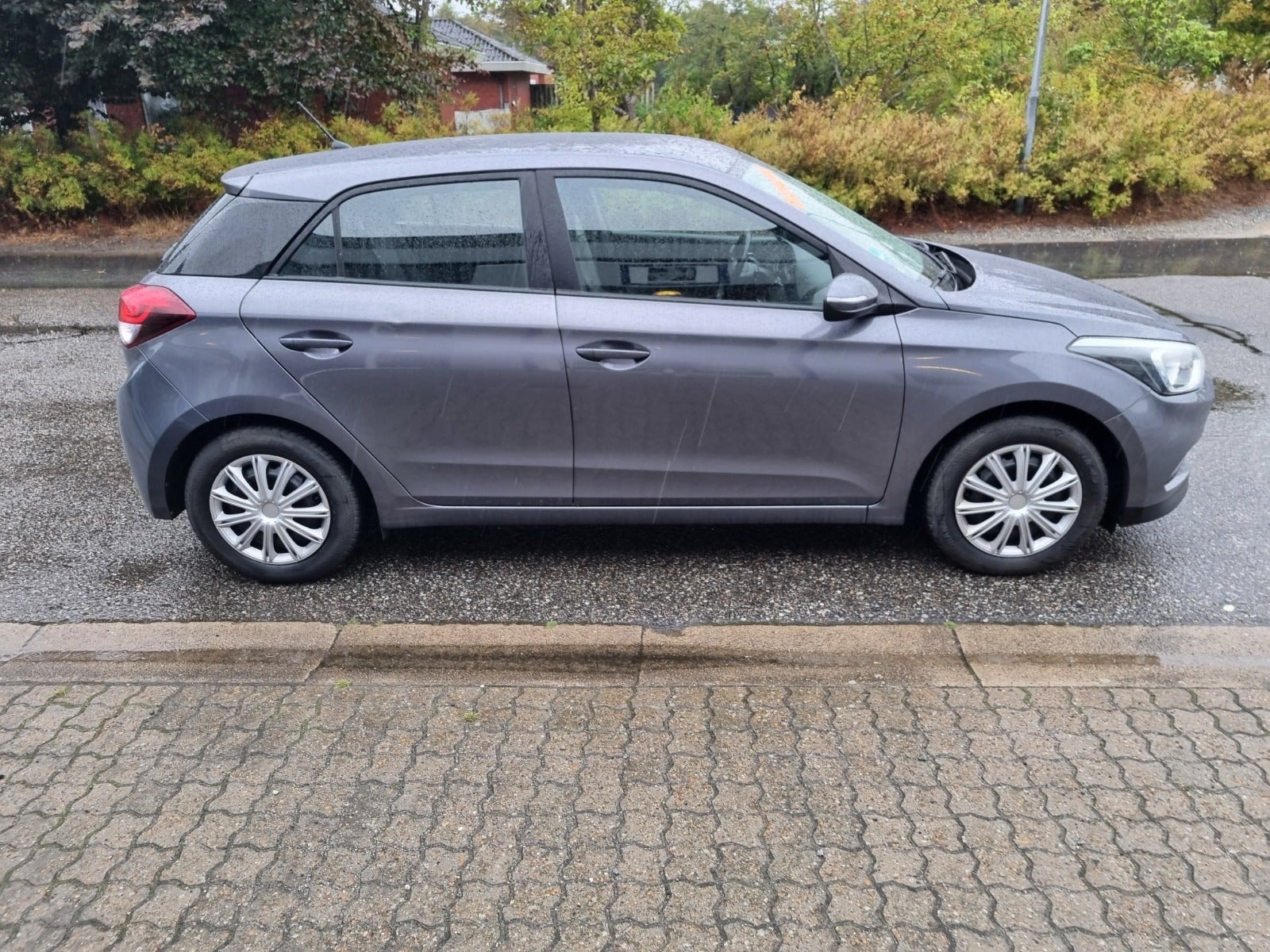 Hyundai i20 1.2 blue Manual, 5-trins, 84ps, 2017
