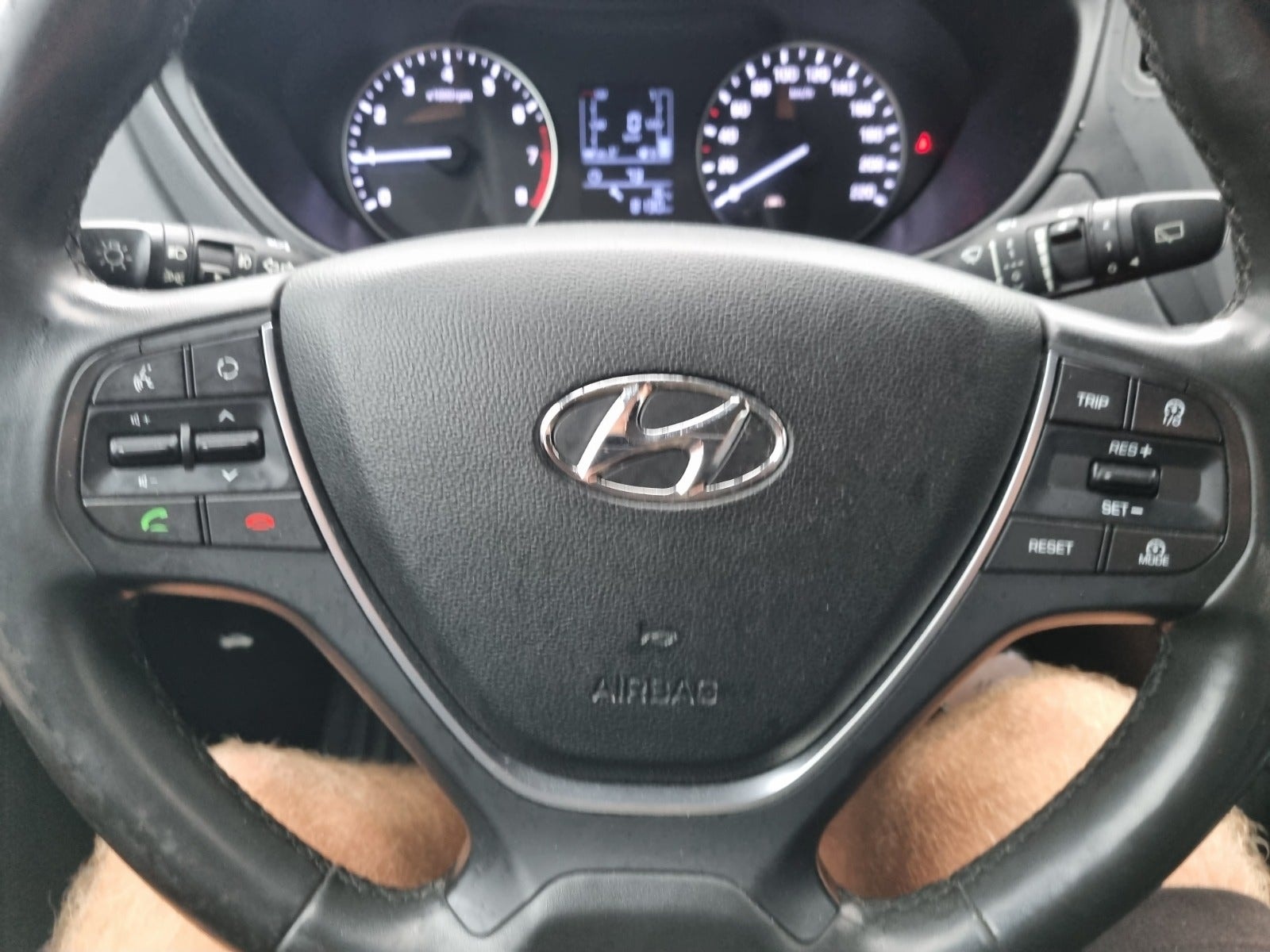 Hyundai i20 1.2 blue Manual, 5-trins, 84ps, 2017