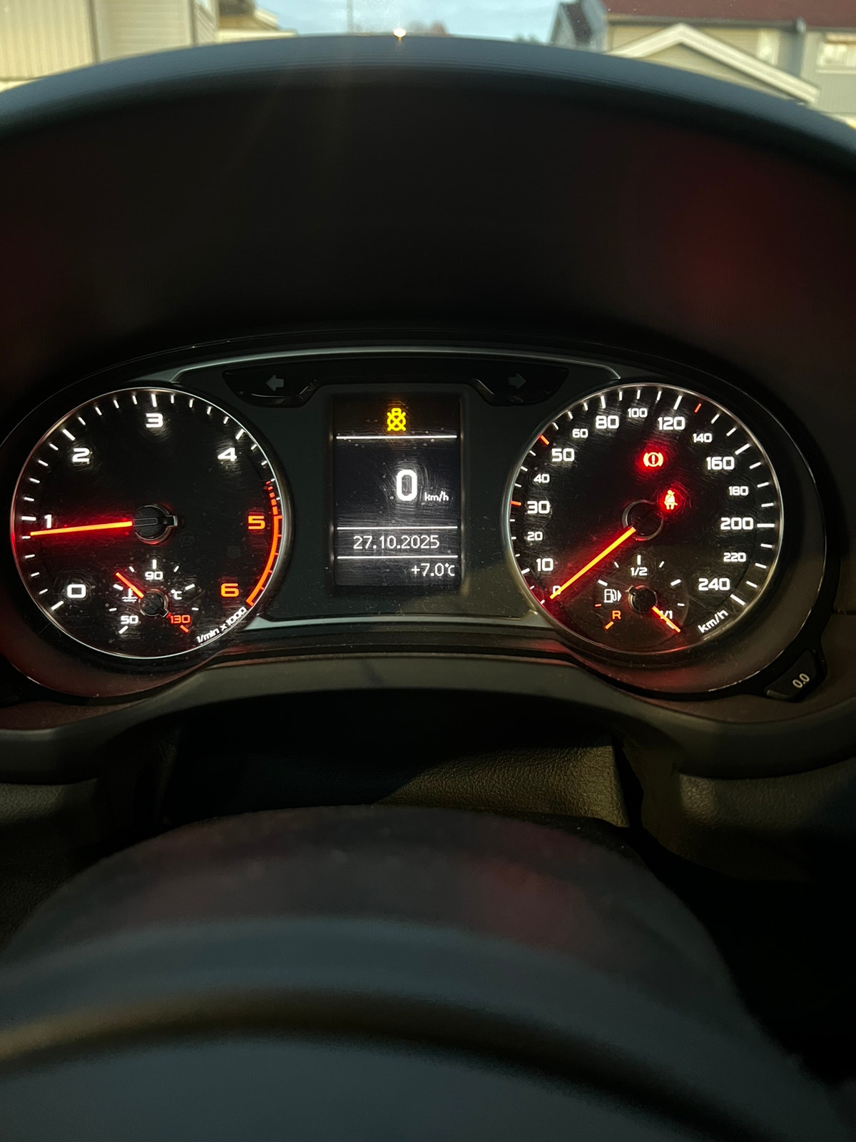 Audi A1 1.6 TDI  Manual, 5-trins, 105ps, 2011