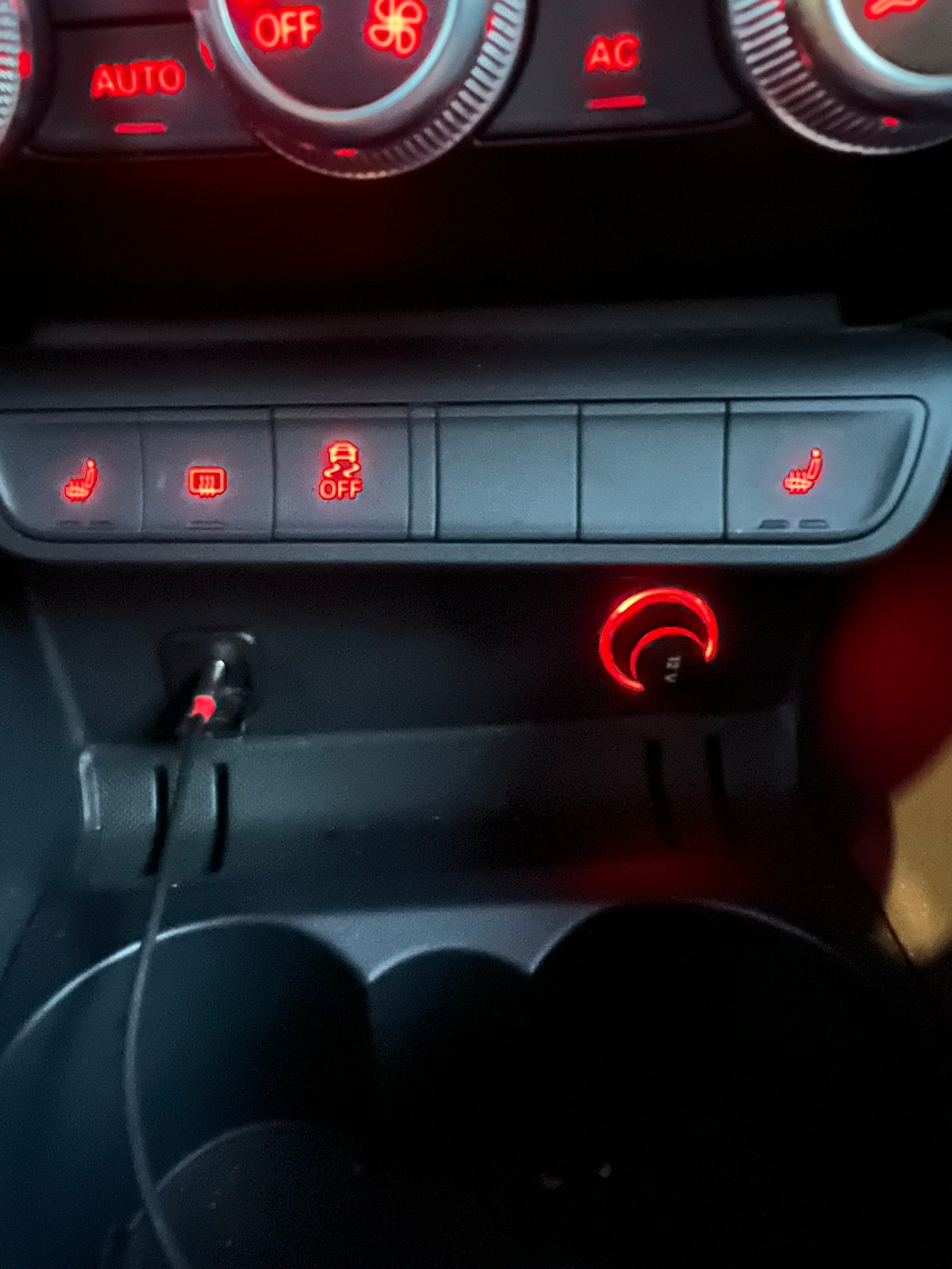 Audi A1 1.6 TDI  Manual, 5-trins, 105ps, 2011