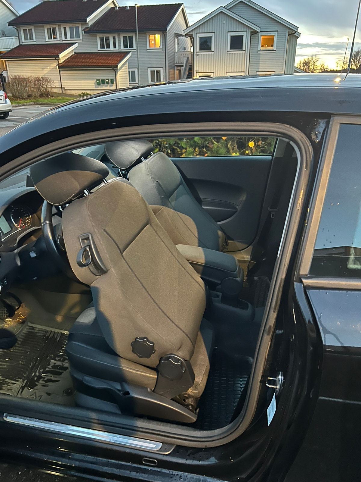 Audi A1 1.6 TDI  Manual, 5-trins, 105ps, 2011