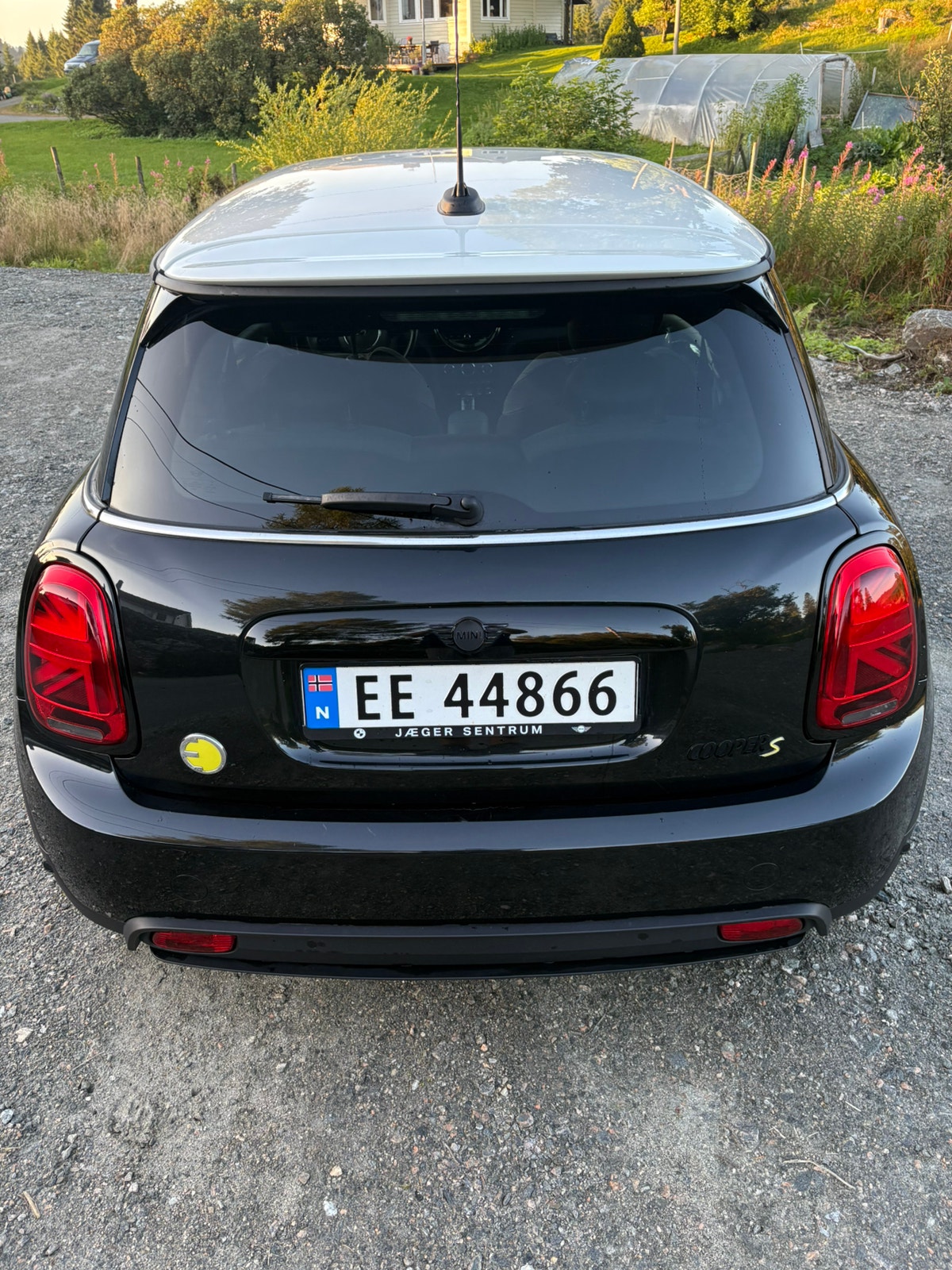 MINI Cooper SE, 184hp, 2023