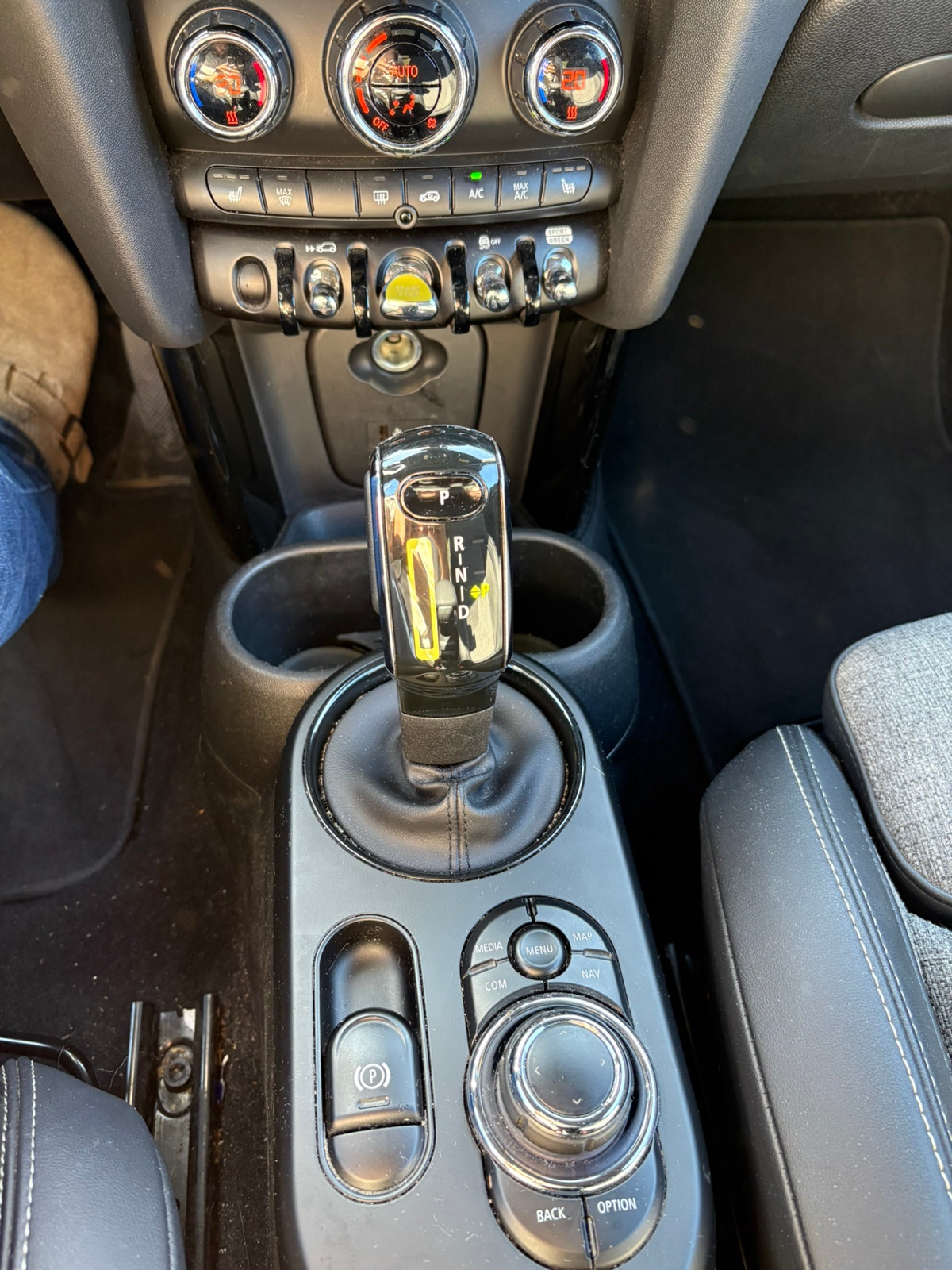 MINI Cooper SE, 184hp, 2023