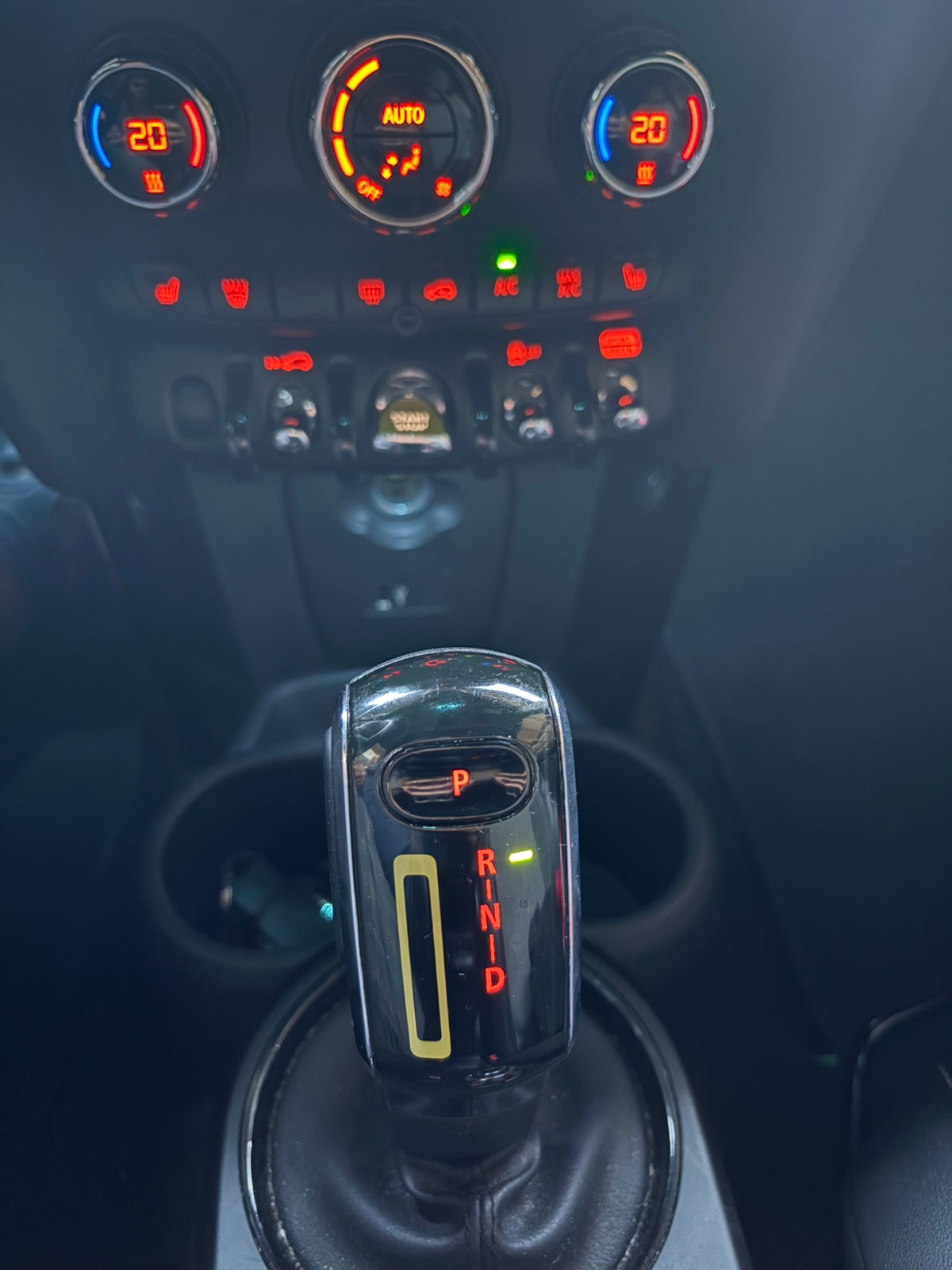 MINI Cooper SE, 184hp, 2023