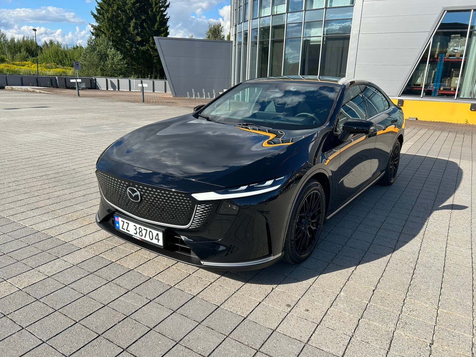 Mazda 6e Long Range, 245hp, 2025