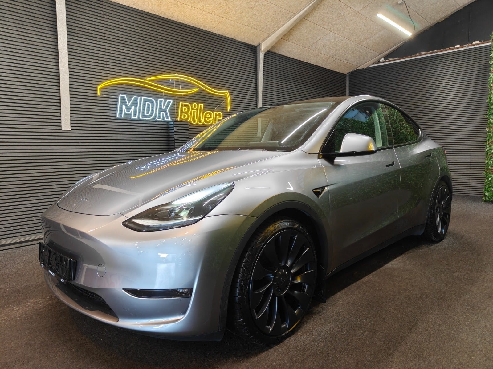 Tesla Model Y Performance, 534ps, 2023
