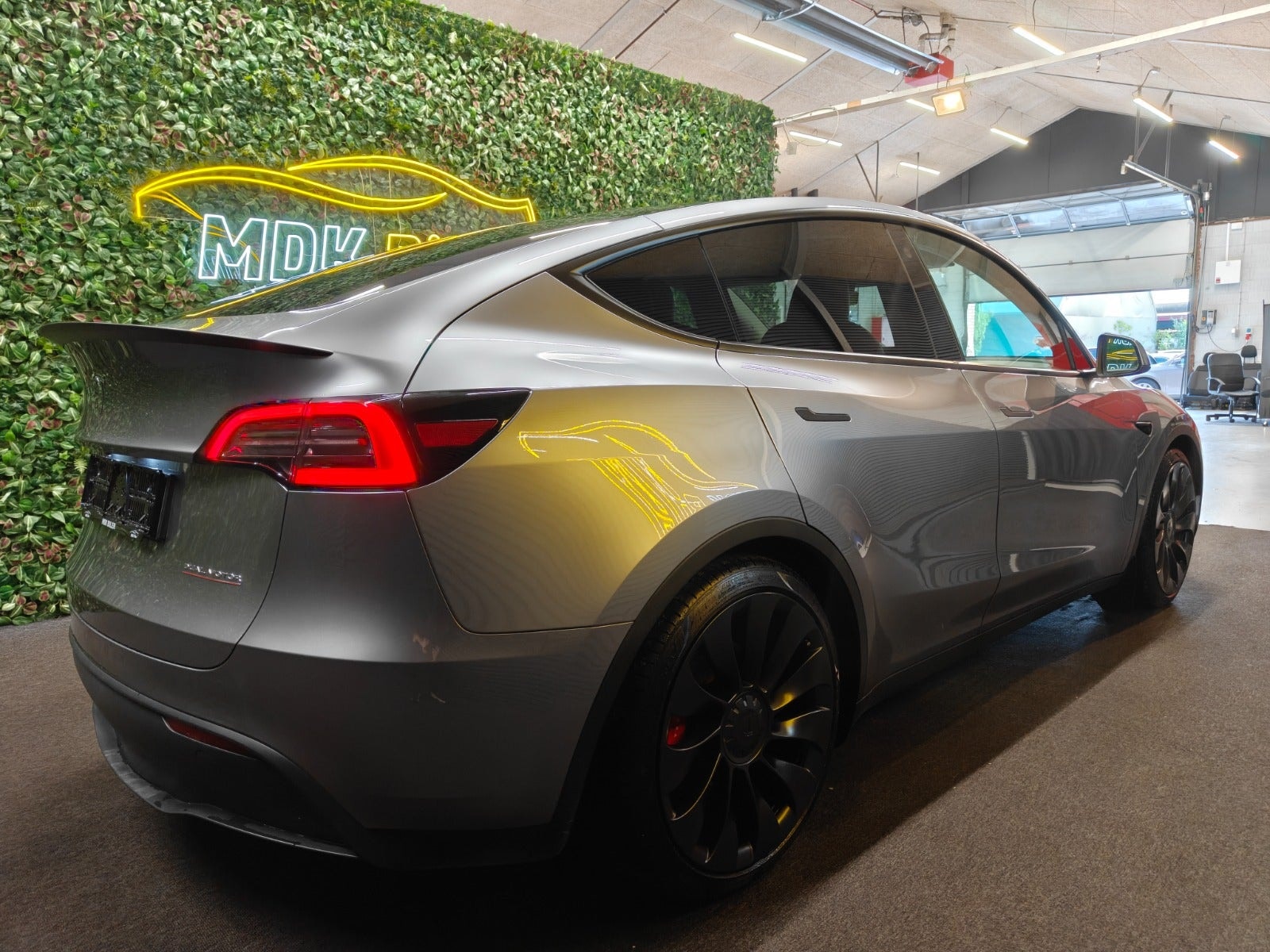 Tesla Model Y Performance, 534ps, 2023