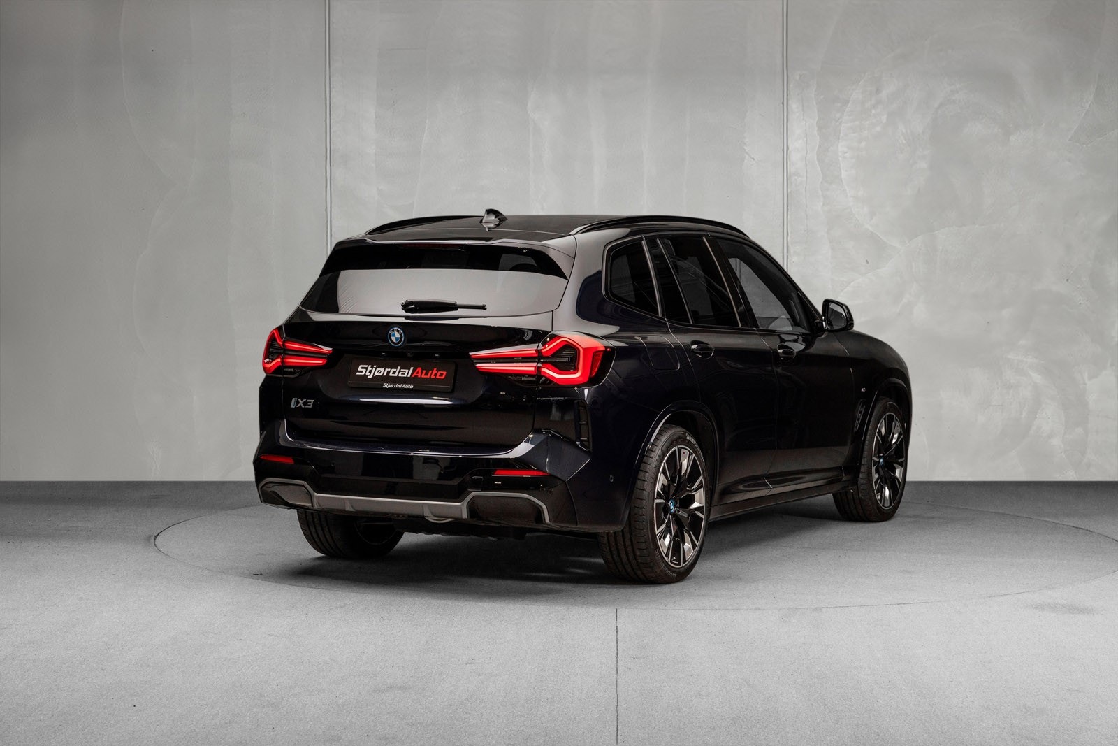 BMW iX3, 286hk, 2024