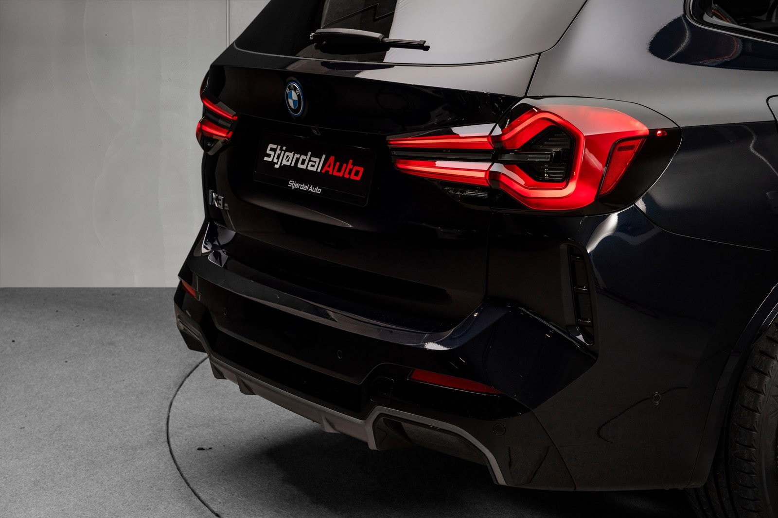 BMW iX3, 286hk, 2024