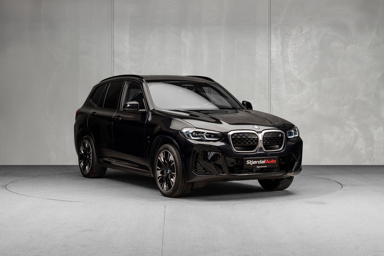 BMW iX3, 286hk, 2024