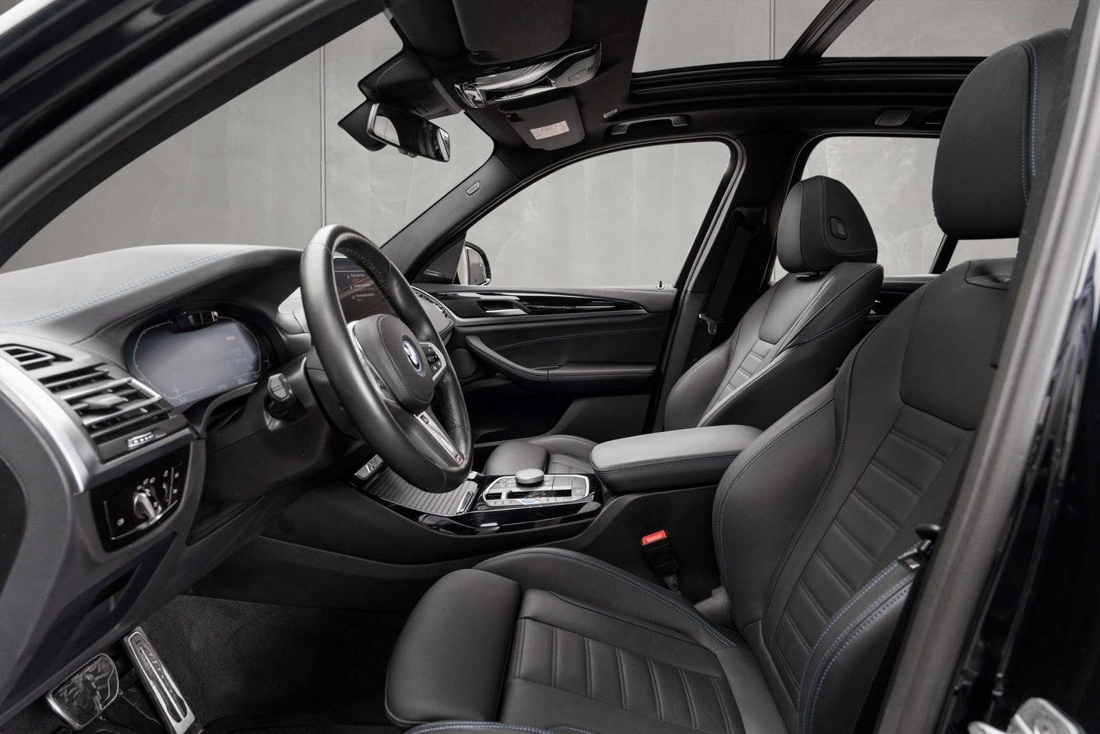 BMW iX3, 286hk, 2024