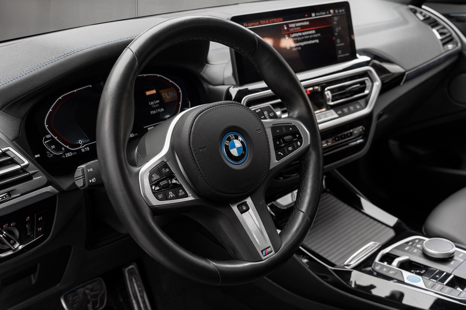BMW iX3, 286hk, 2024